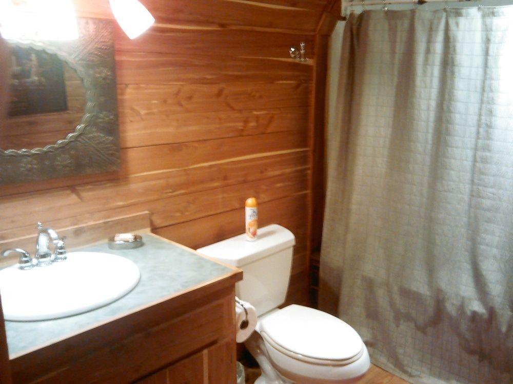 Trail's End Hill Country Cabins