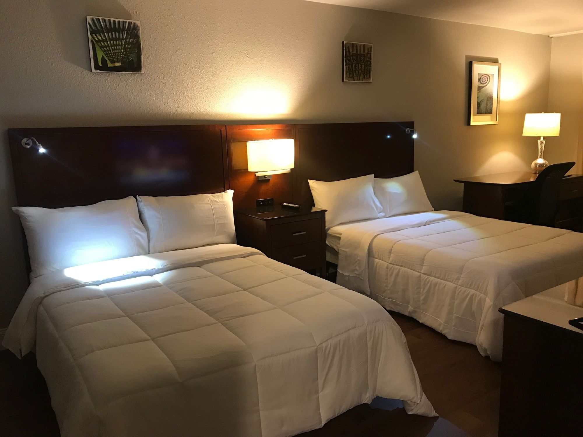 Stratus Suites