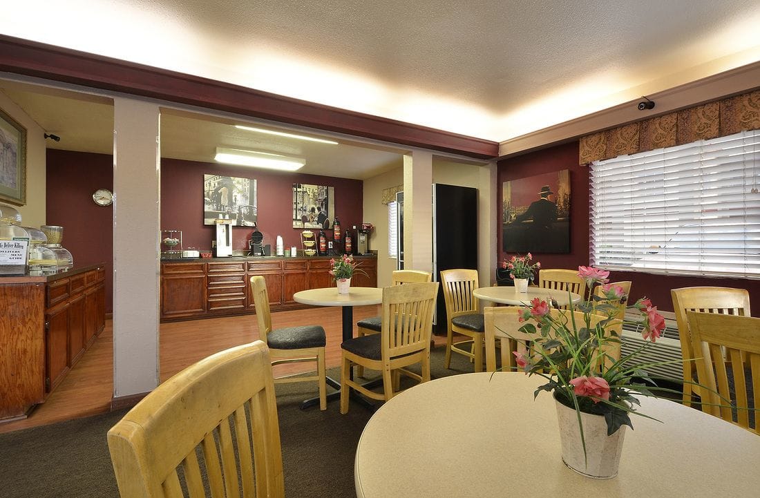 Stratus Suites