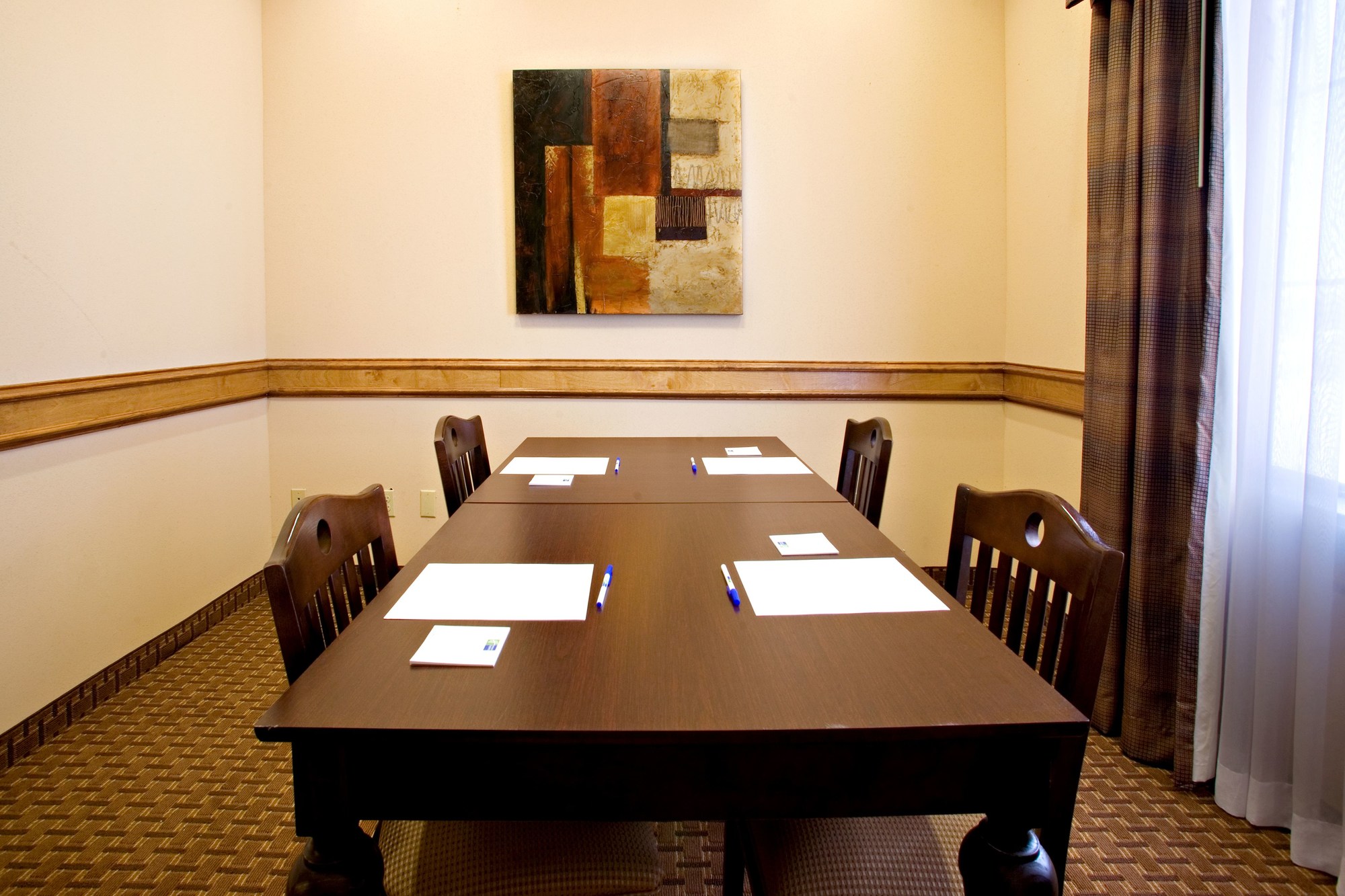 Holiday Inn Express & Suites Kingsville