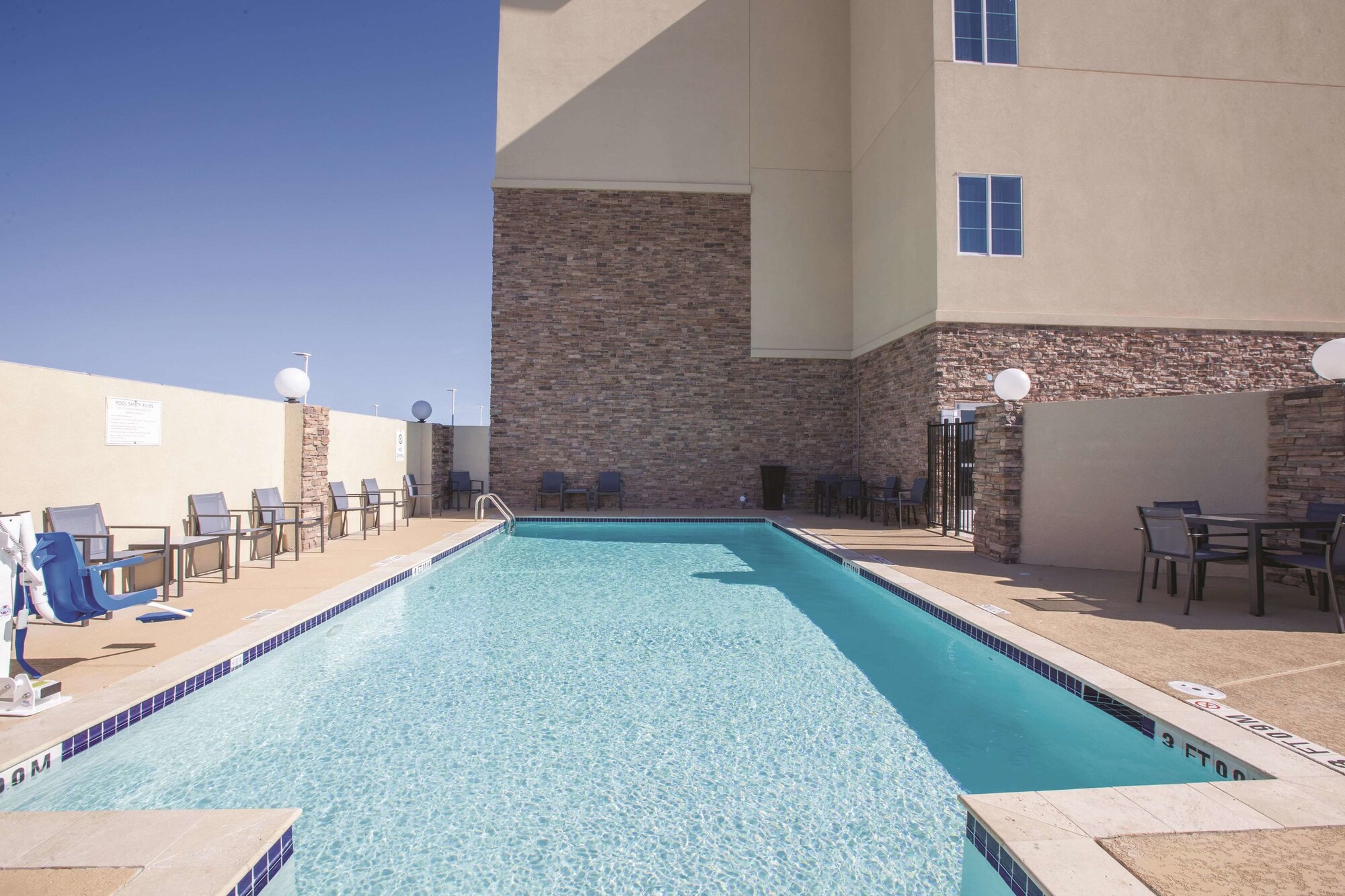 La Quinta Inn & Suites by Wyndham Kingsville
