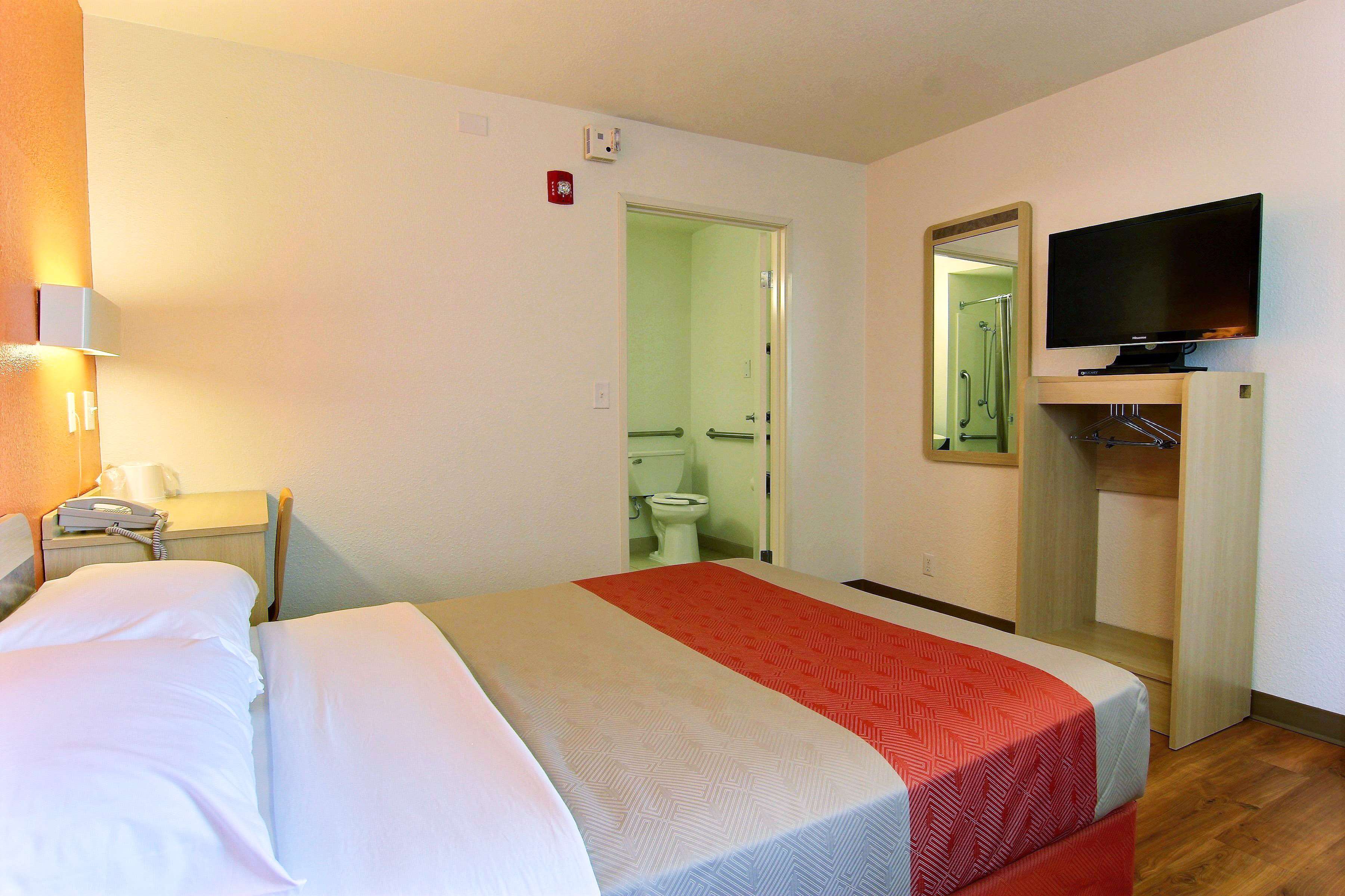 Motel 6 Kingsville