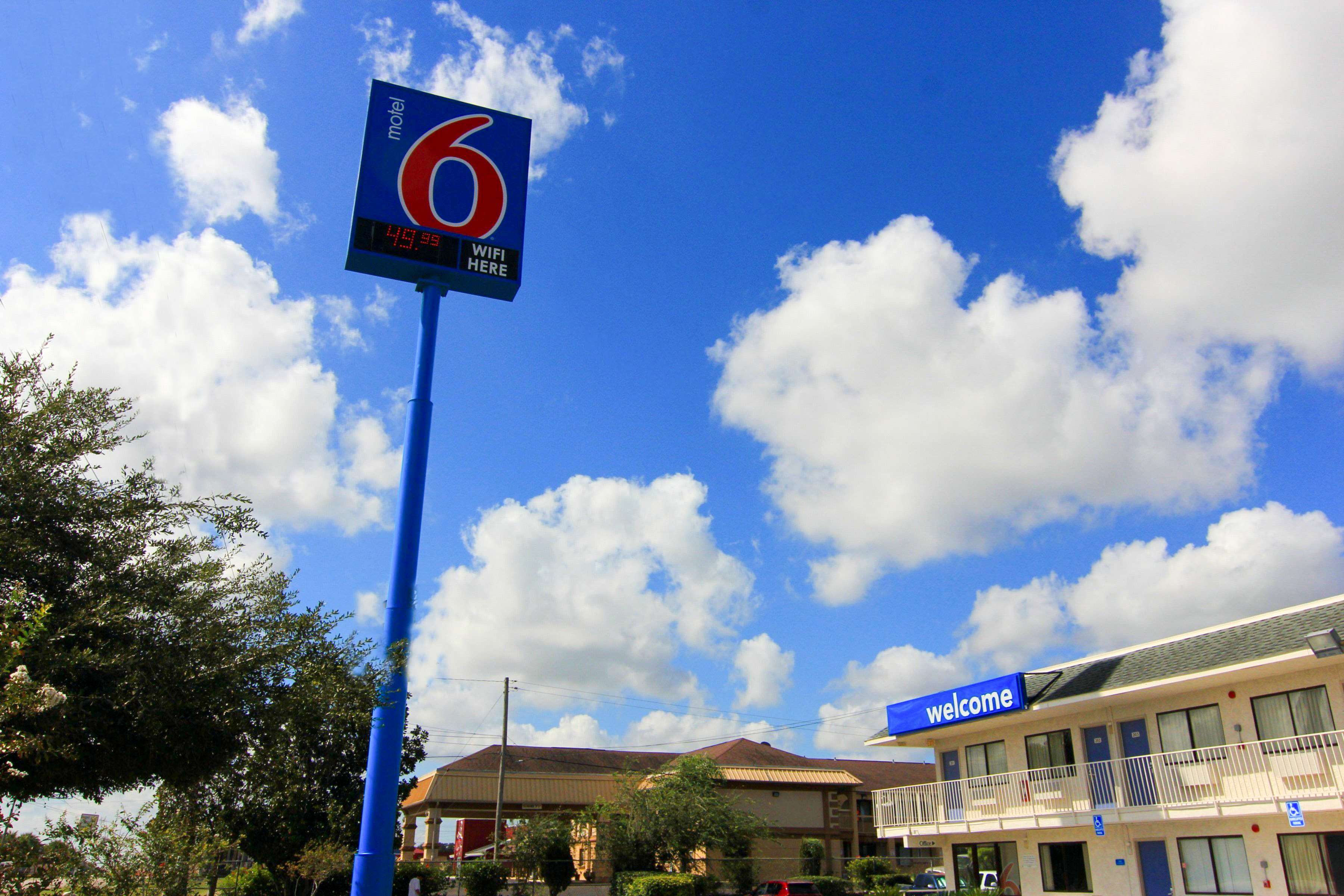 Motel 6 Kingsville