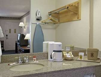 Super 8 by Wyndham Kingsville