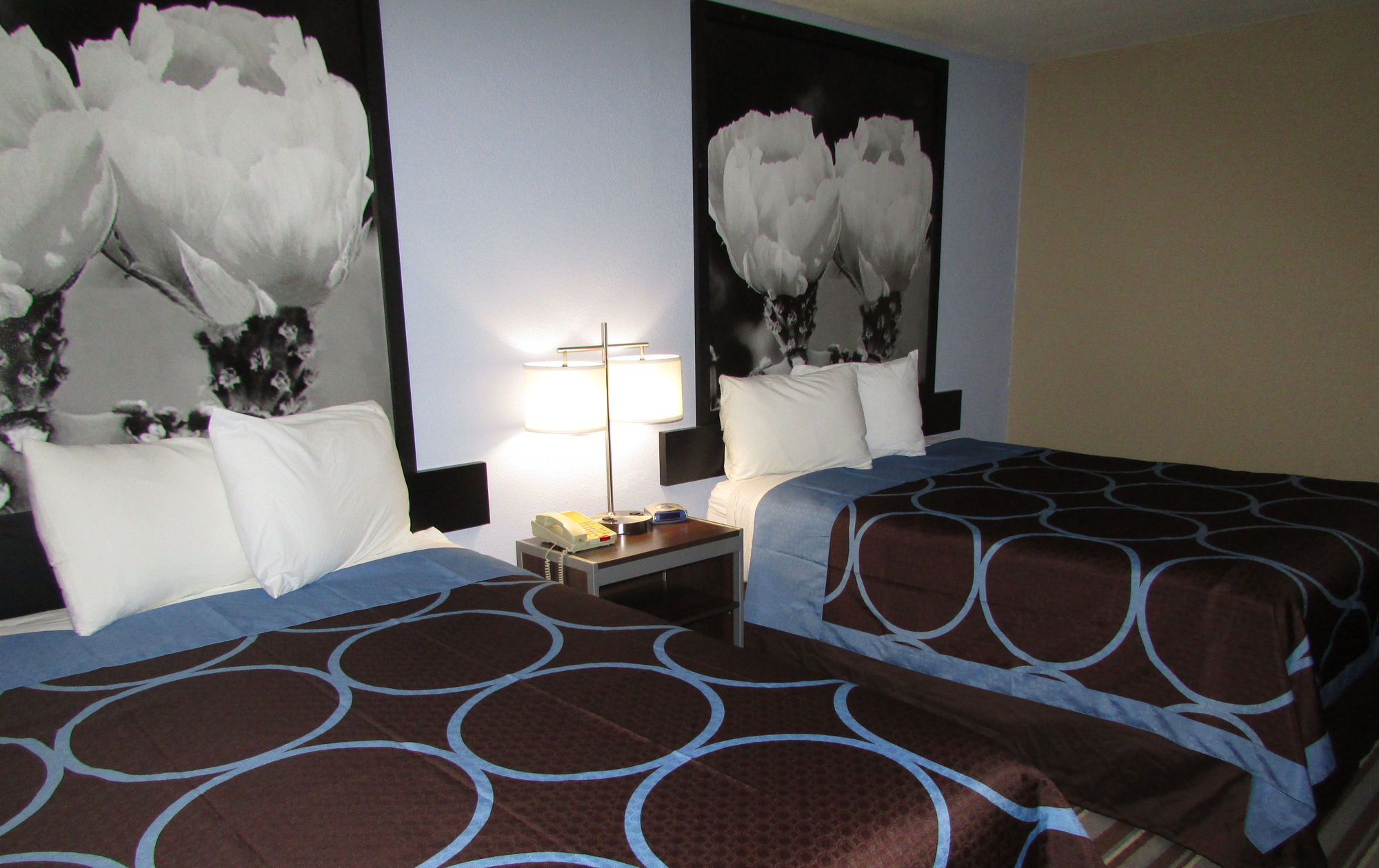 Super 8 by Wyndham Kingsville