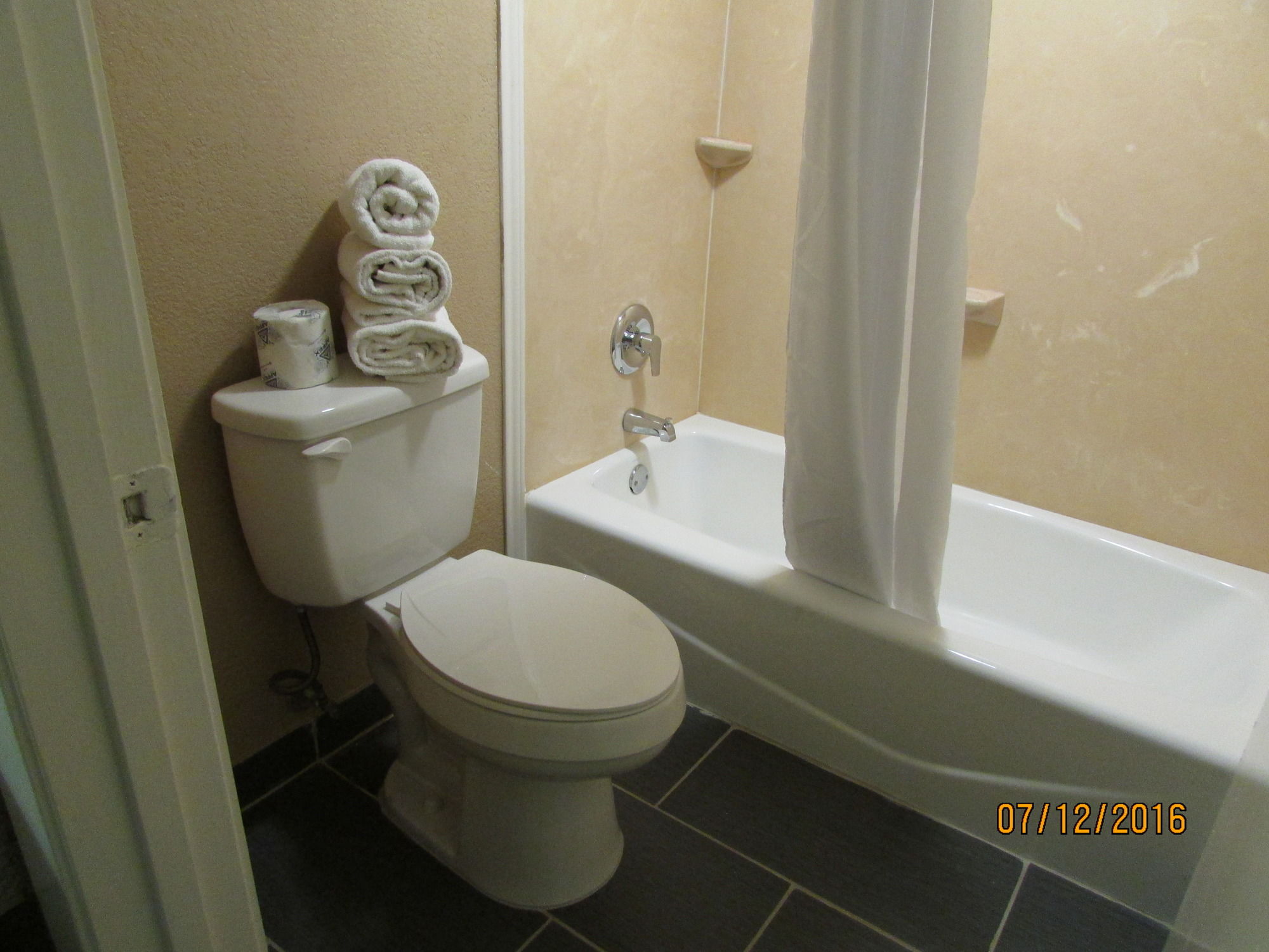Super 8 by Wyndham Kingsville