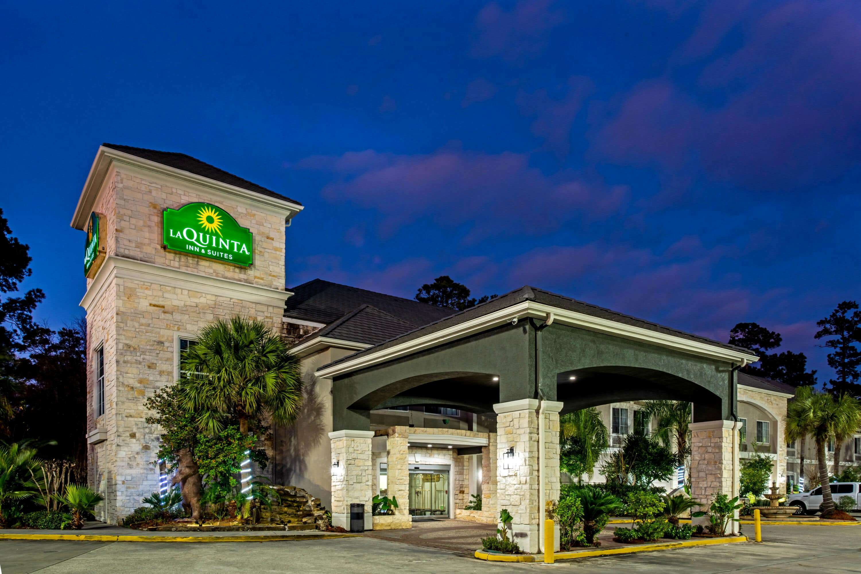 La Quinta Inn & Suites by Wyndham Kingwood Houston IAH Airpt