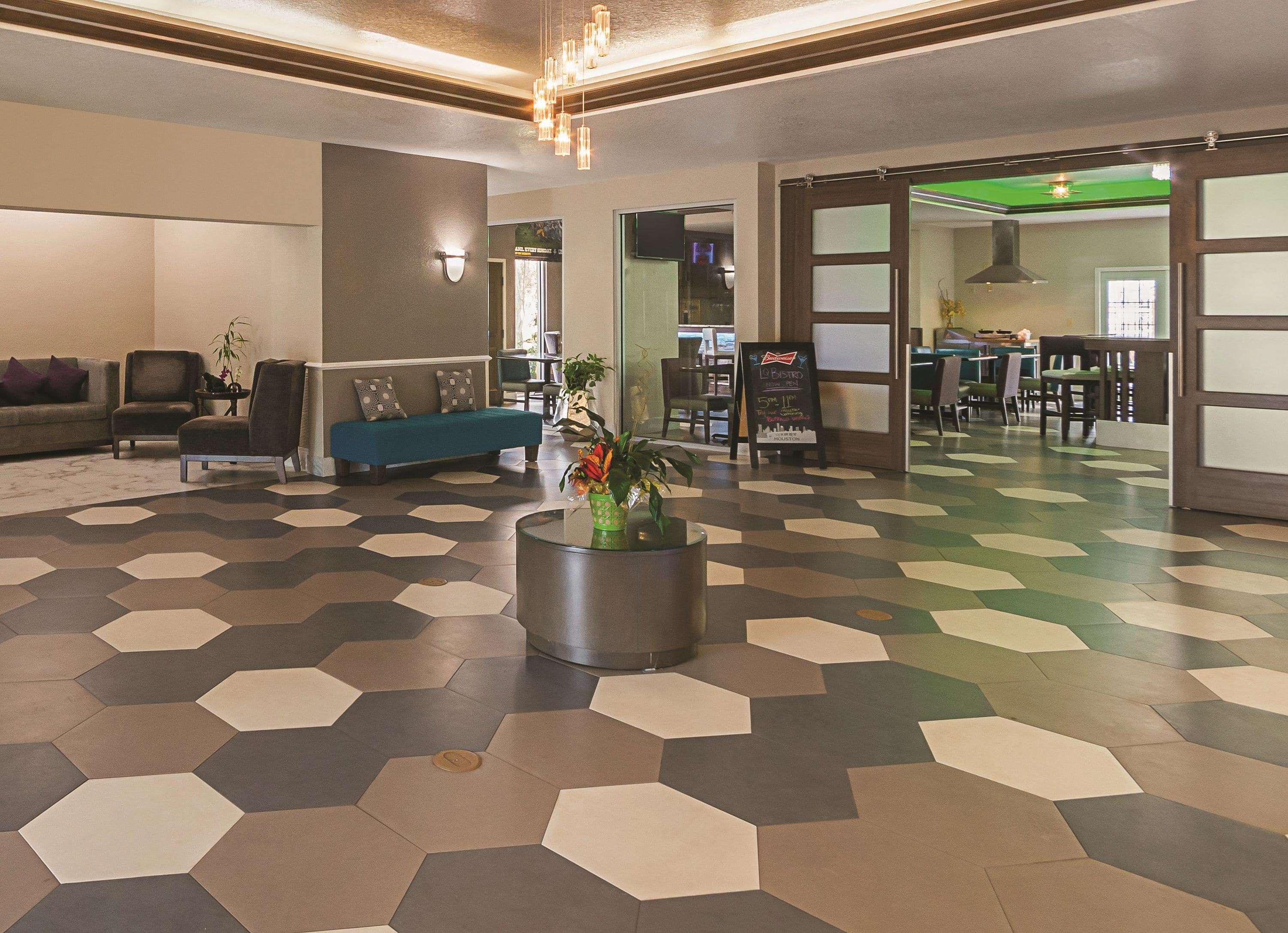 La Quinta Inn & Suites by Wyndham Kingwood Houston IAH Airpt