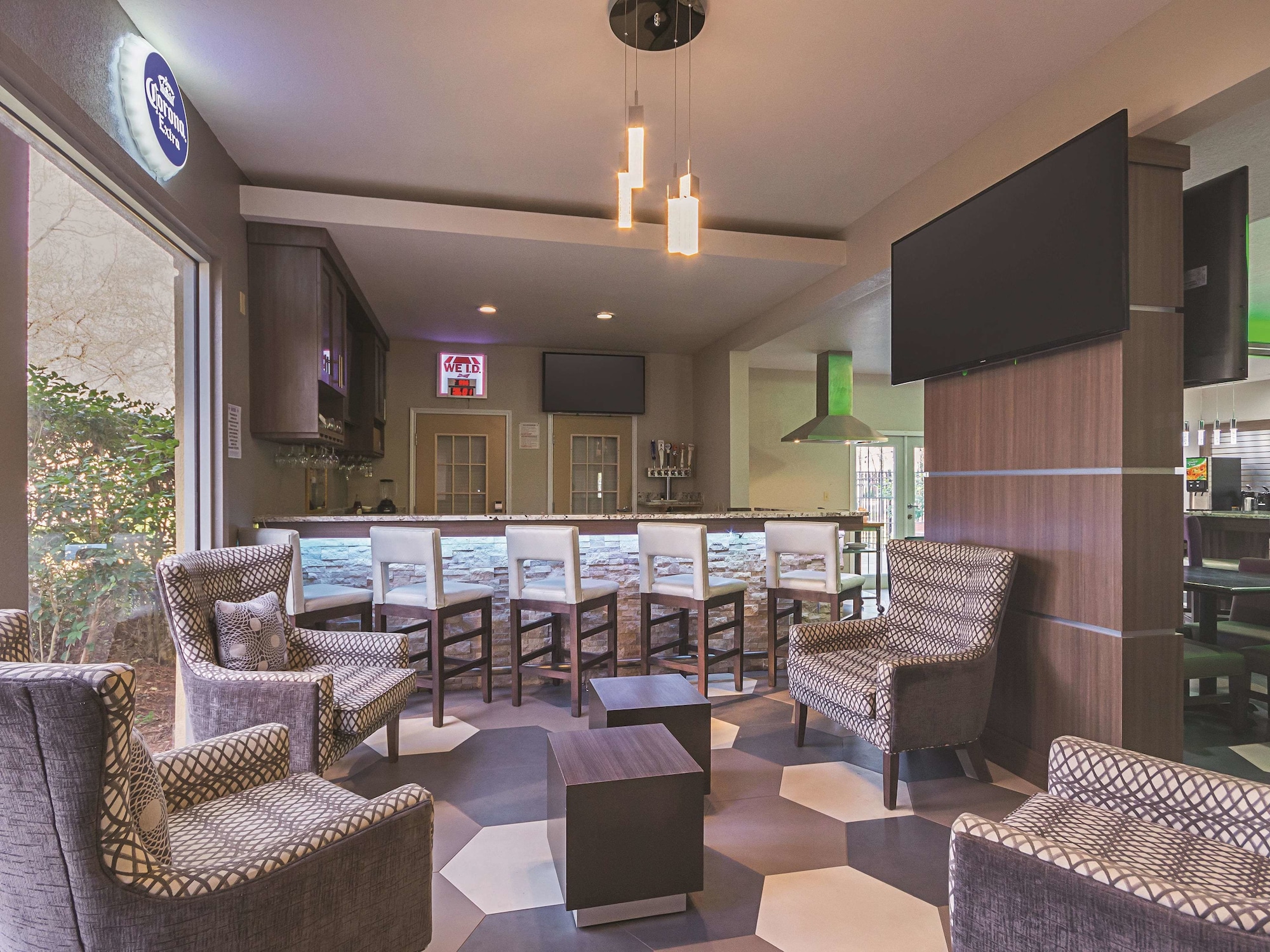 La Quinta Inn & Suites by Wyndham Kingwood Houston IAH Airpt