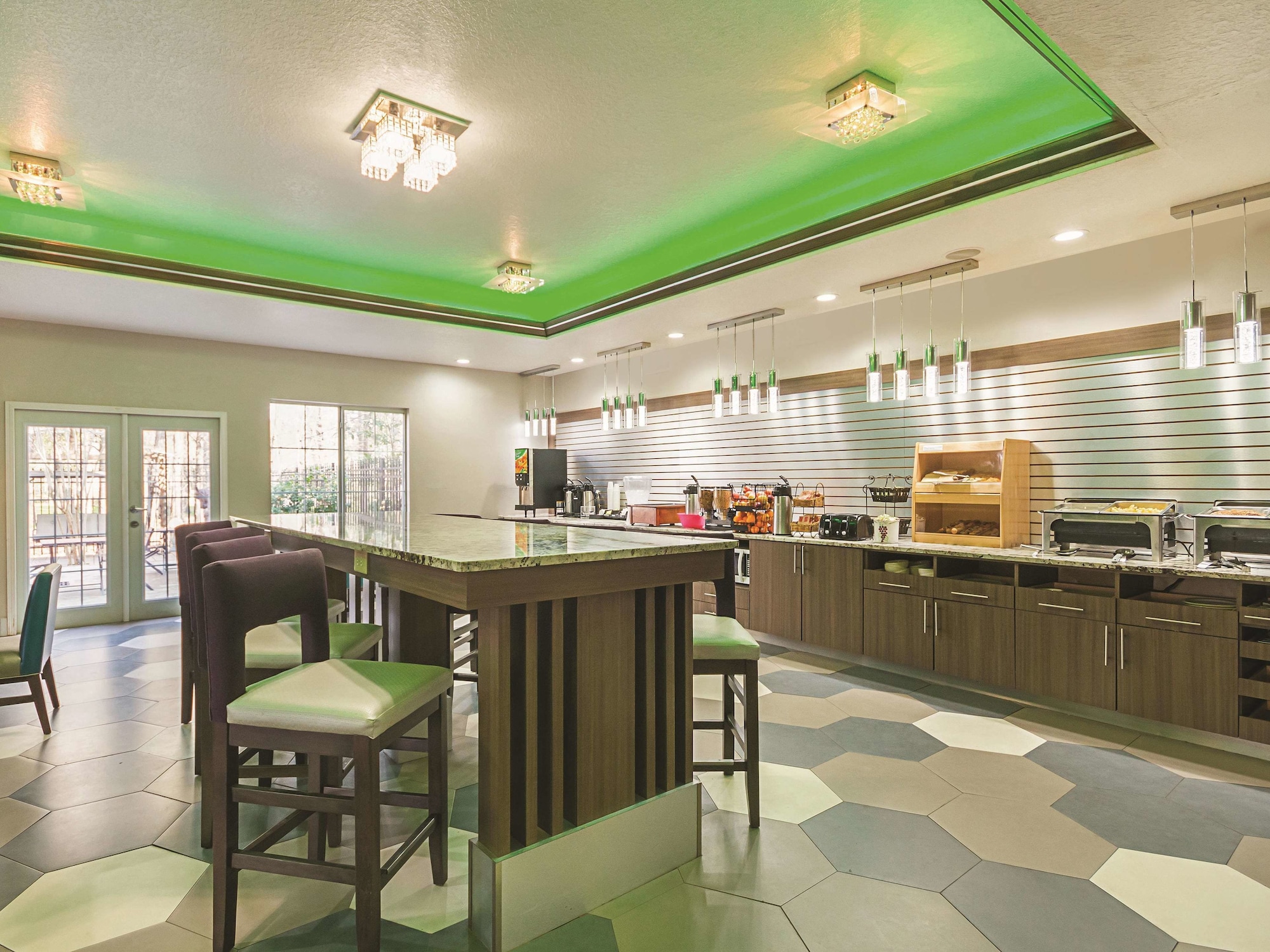 La Quinta Inn & Suites by Wyndham Kingwood Houston IAH Airpt