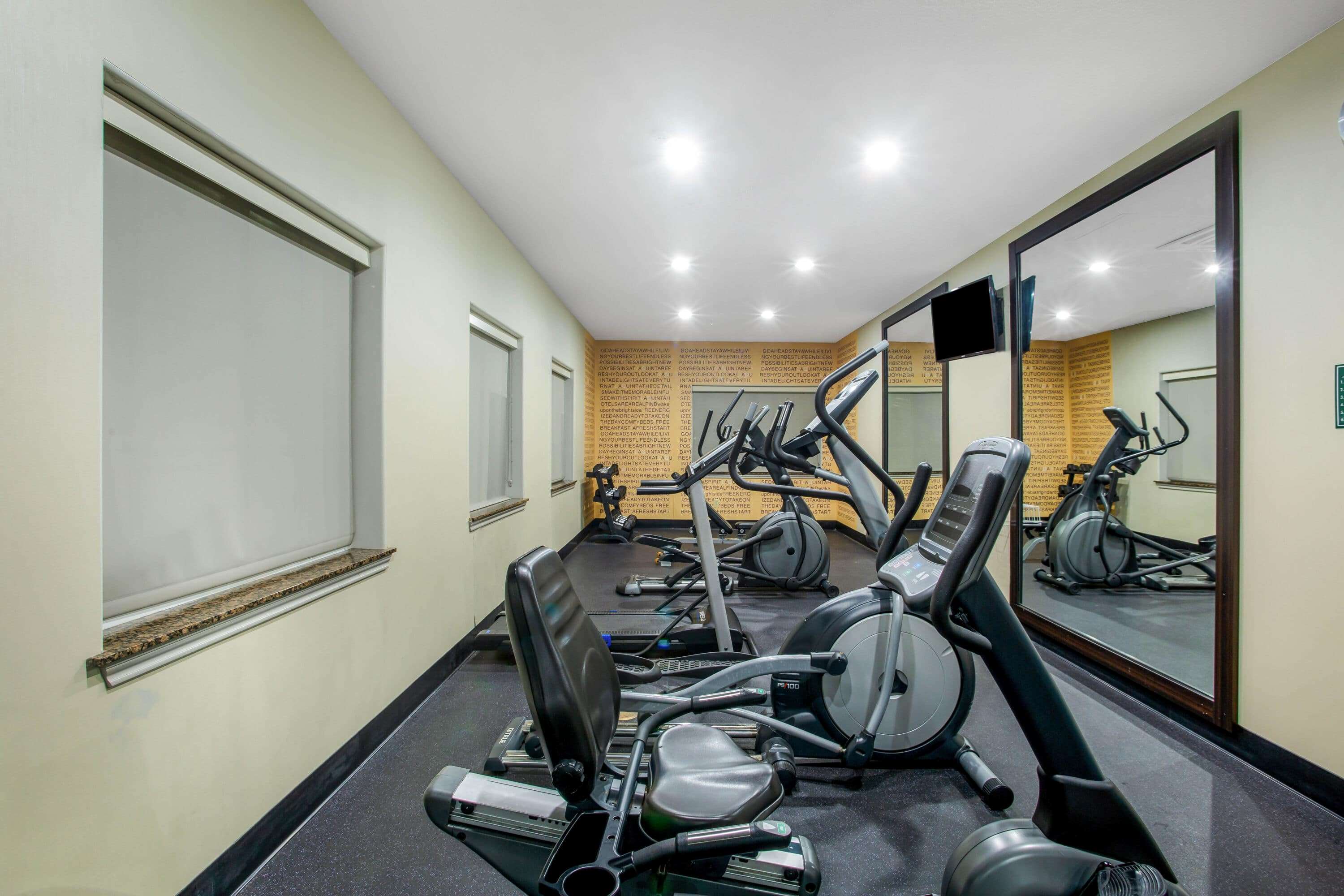 La Quinta Inn & Suites by Wyndham Kyle - Austin South