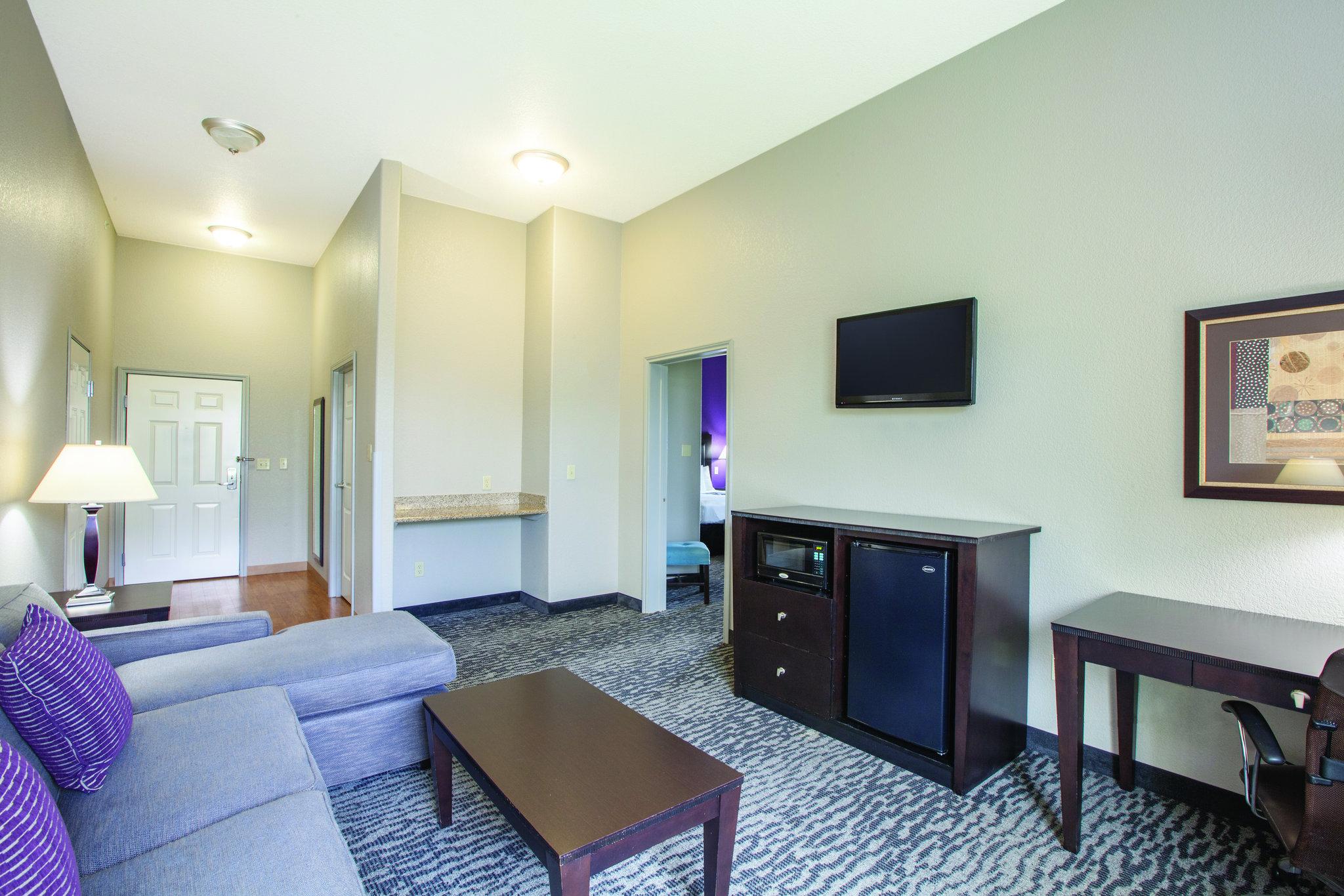 La Quinta Inn & Suites by Wyndham Kyle - Austin South