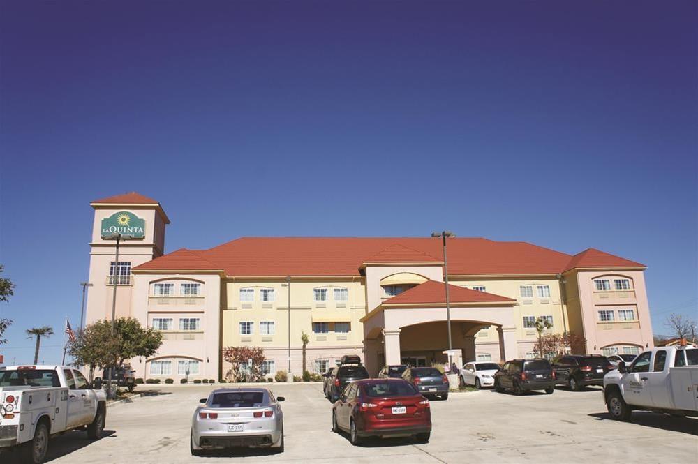 La Quinta Inn & Suites by Wyndham Kyle - Austin South