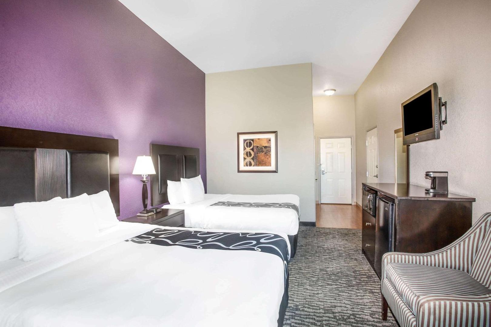 La Quinta Inn & Suites by Wyndham Kyle - Austin South