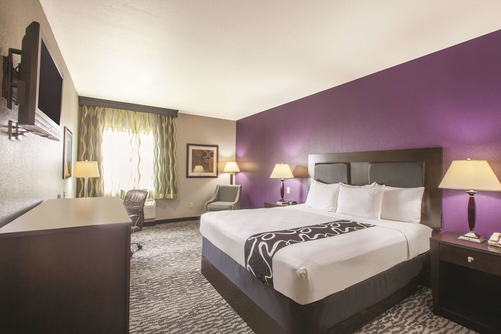 La Quinta Inn & Suites by Wyndham Kyle - Austin South