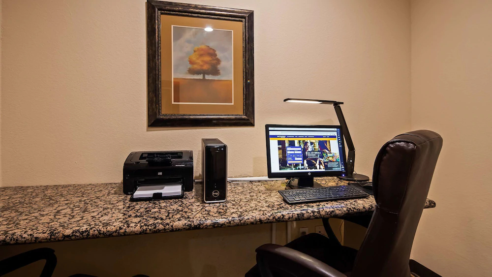 Best Western La Grange Inn & Suites