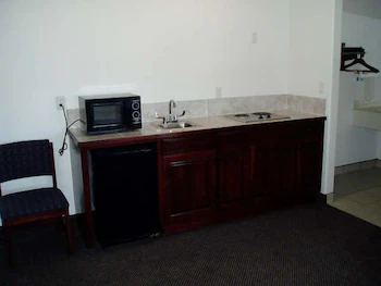 Texas Inn & Suites