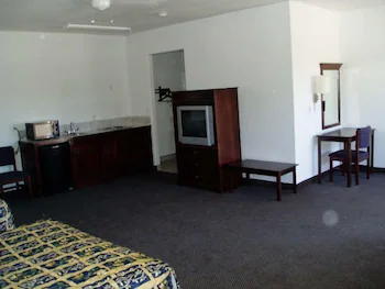 Texas Inn & Suites