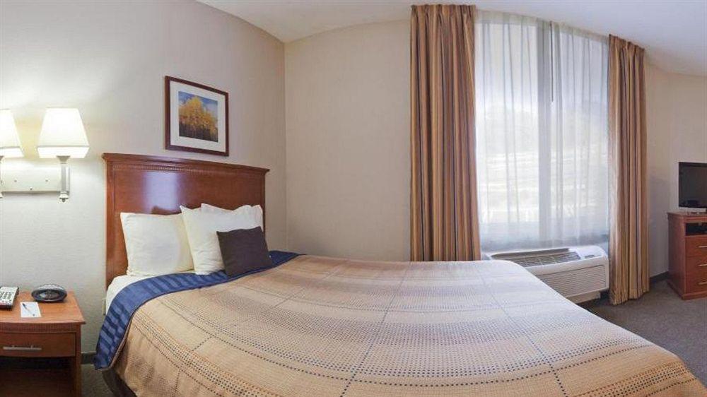 Candlewood Suites Lake Jackson