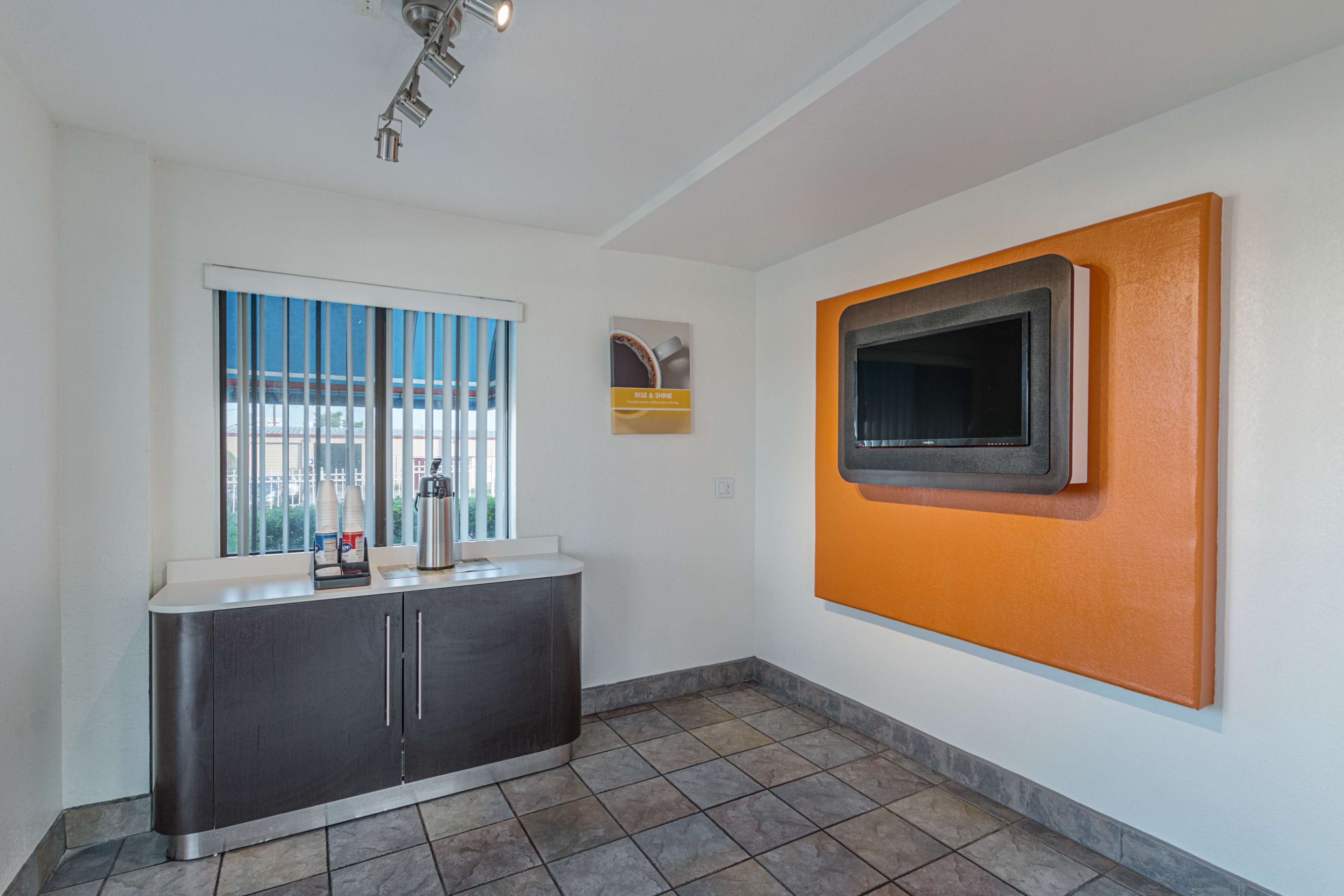 Motel 6 Lancaster, TX - Desoto - Lancaster
