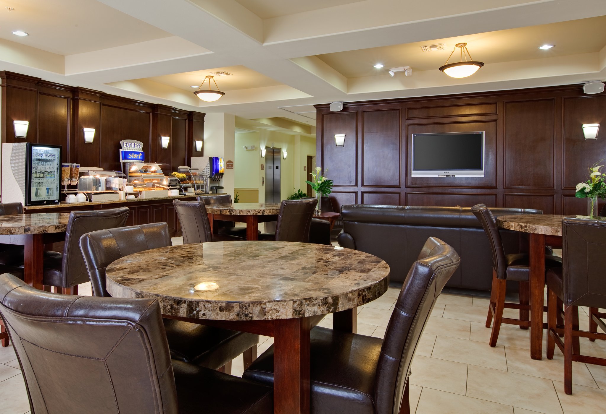 Holiday Inn Express & Suites La Porte