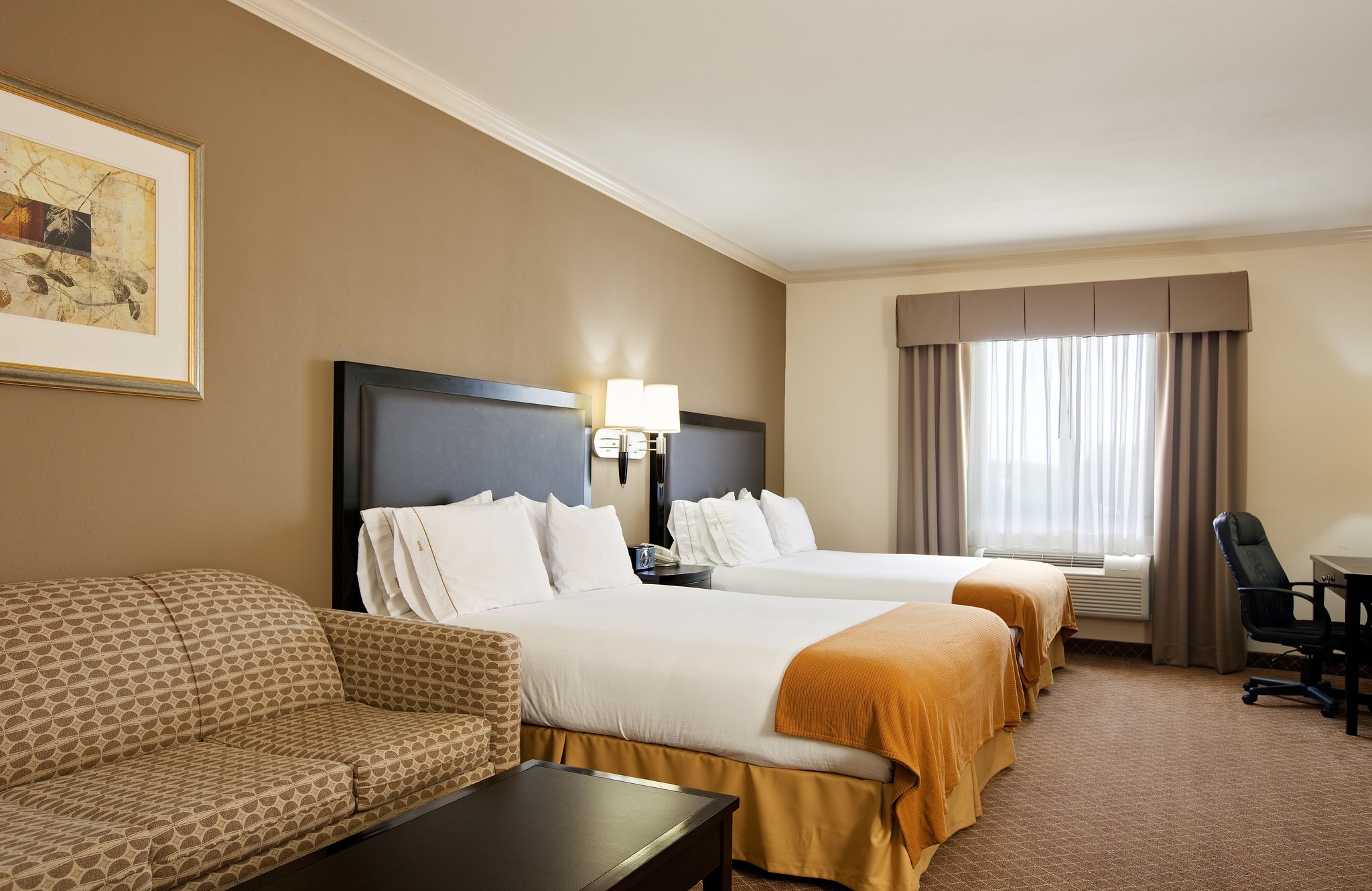 Holiday Inn Express & Suites La Porte