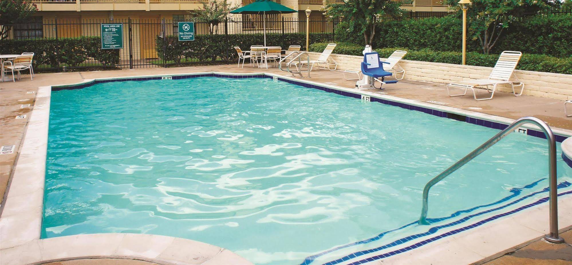 Baymont by Wyndham Houston La Porte