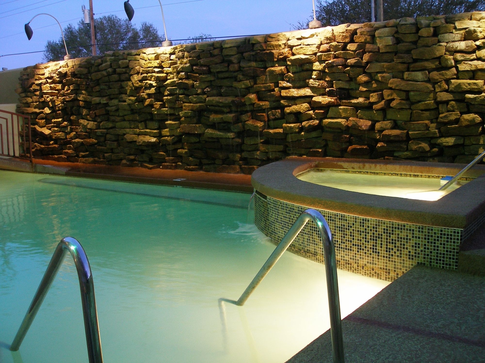 Amerik Suites Behind Mall Del Norte