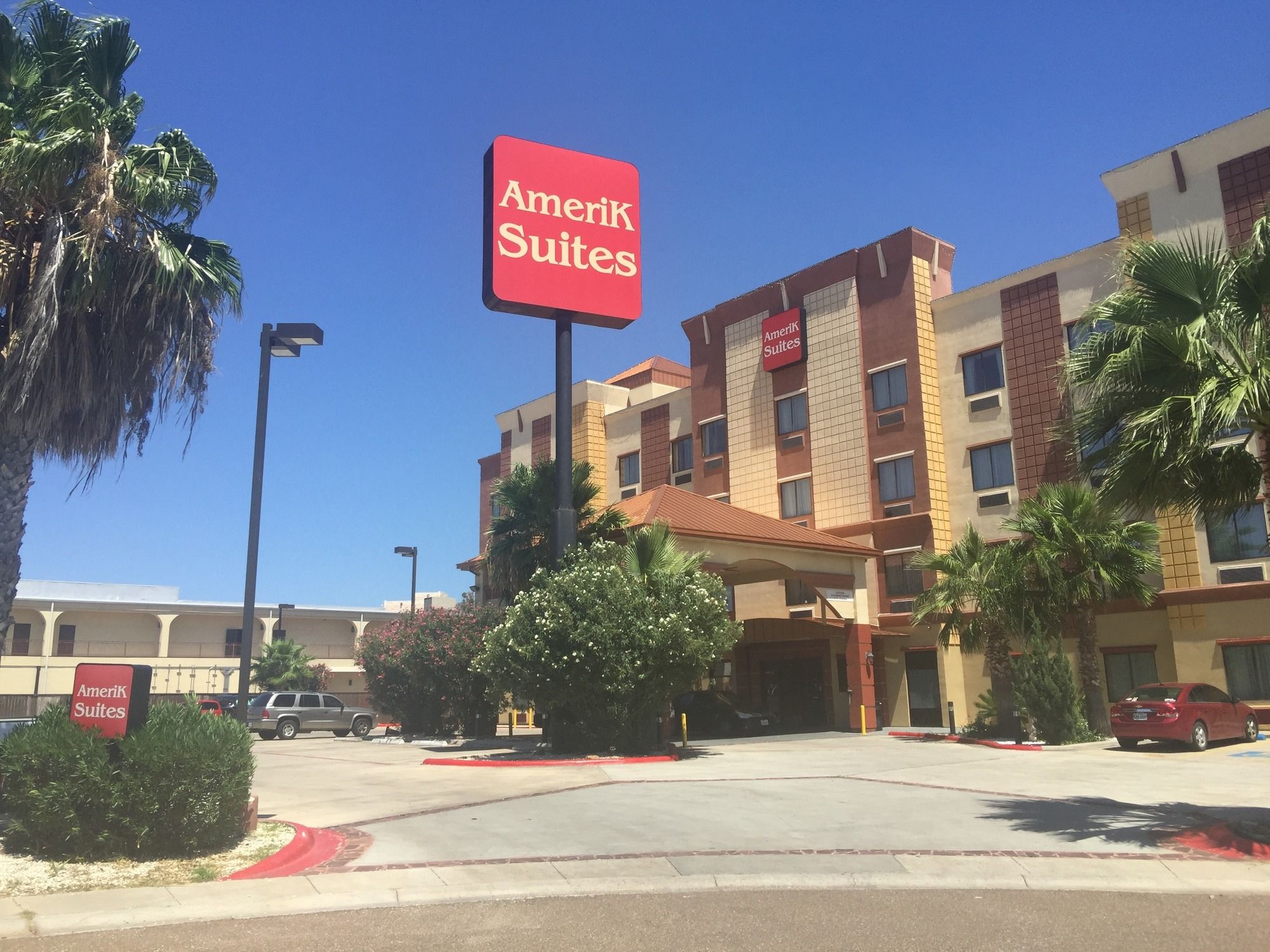 Amerik Suites Behind Mall Del Norte