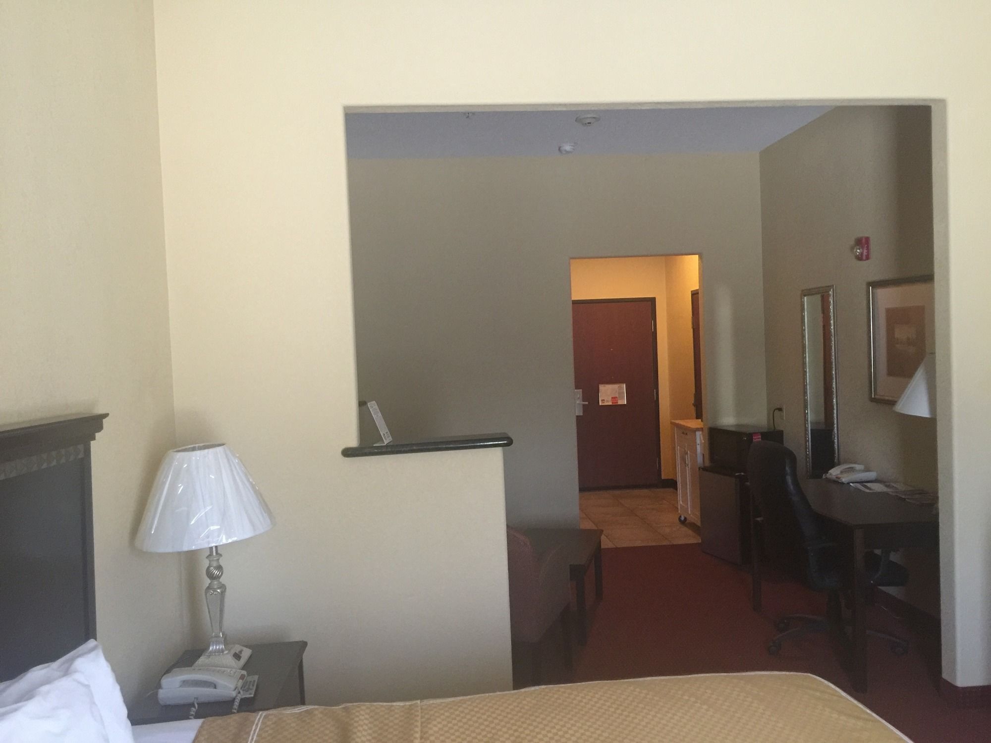 Amerik Suites Behind Mall Del Norte
