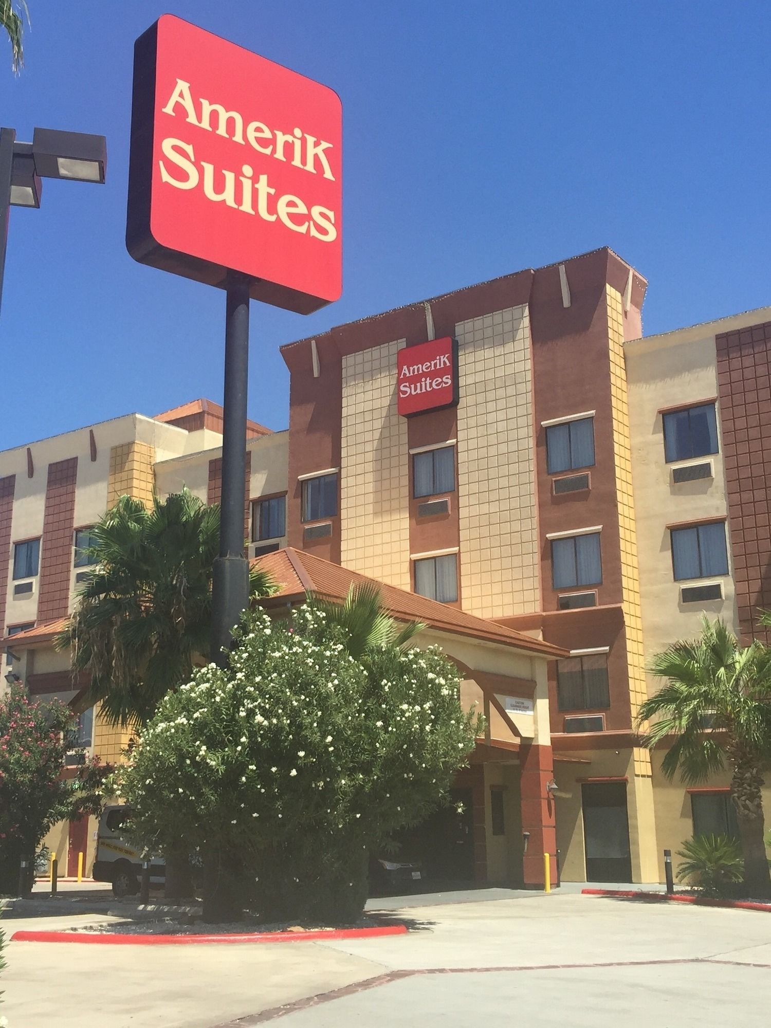 Amerik Suites Behind Mall Del Norte