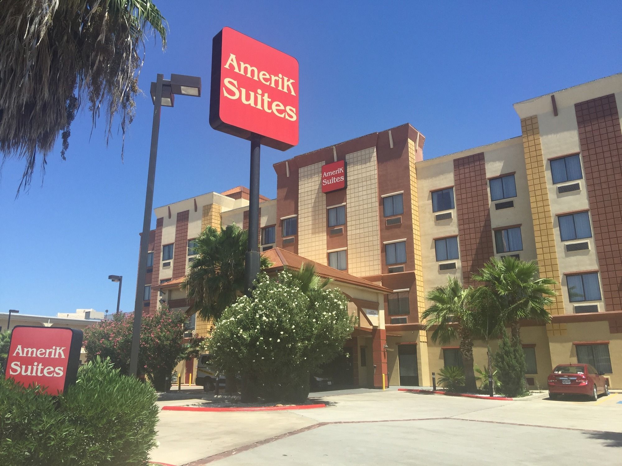 Amerik Suites Behind Mall Del Norte