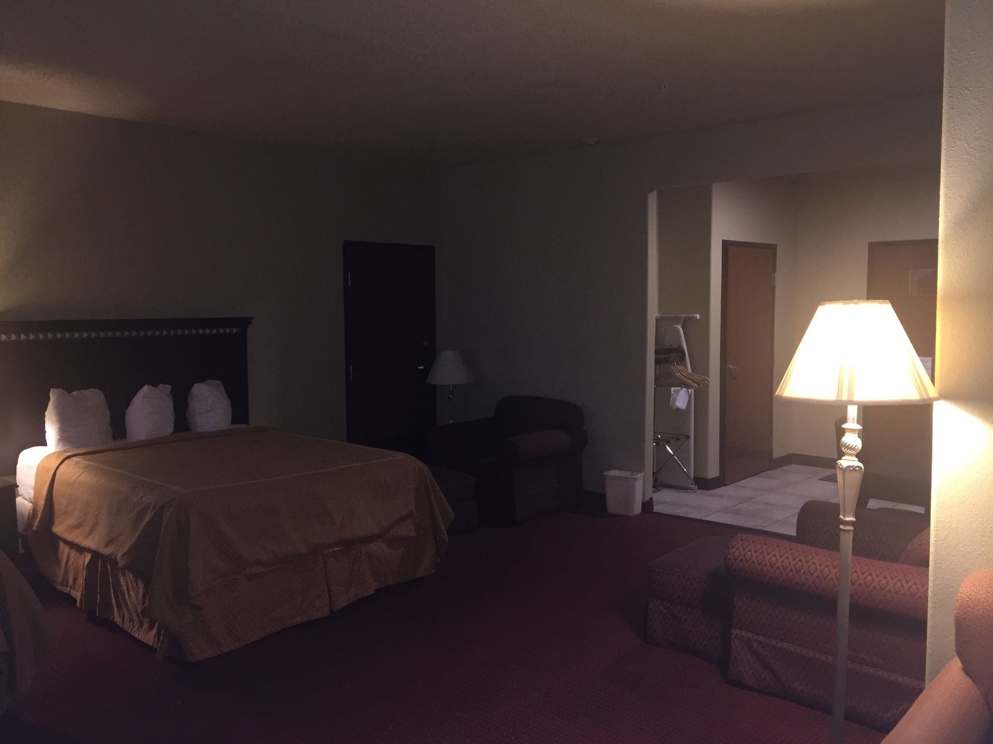 Amerik Suites Behind Mall Del Norte