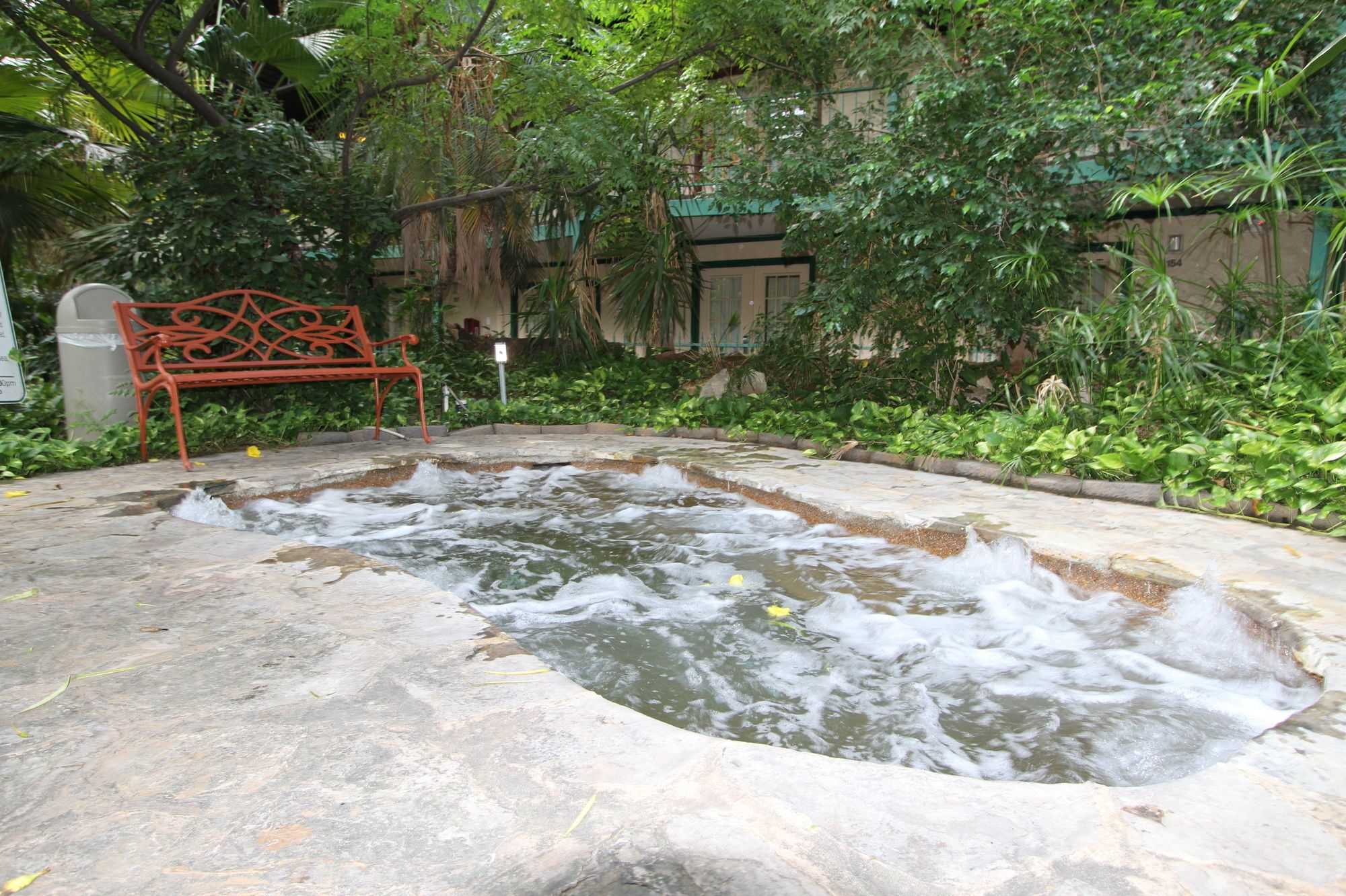 Family Garden Inn