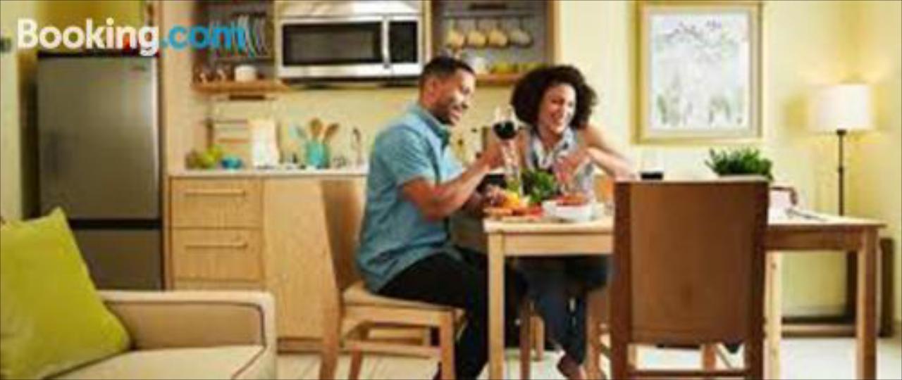 Home2 Suites by Hilton Laredo Airport