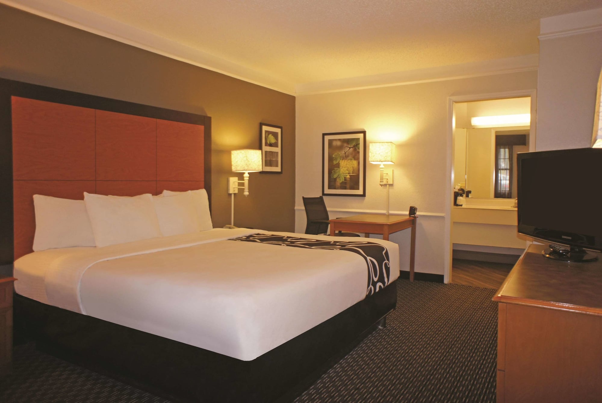 La Quinta Inn by Wyndham Laredo I-35