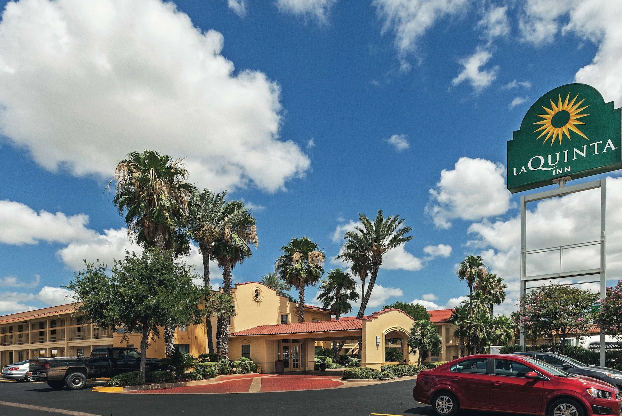 La Quinta Inn by Wyndham Laredo I-35