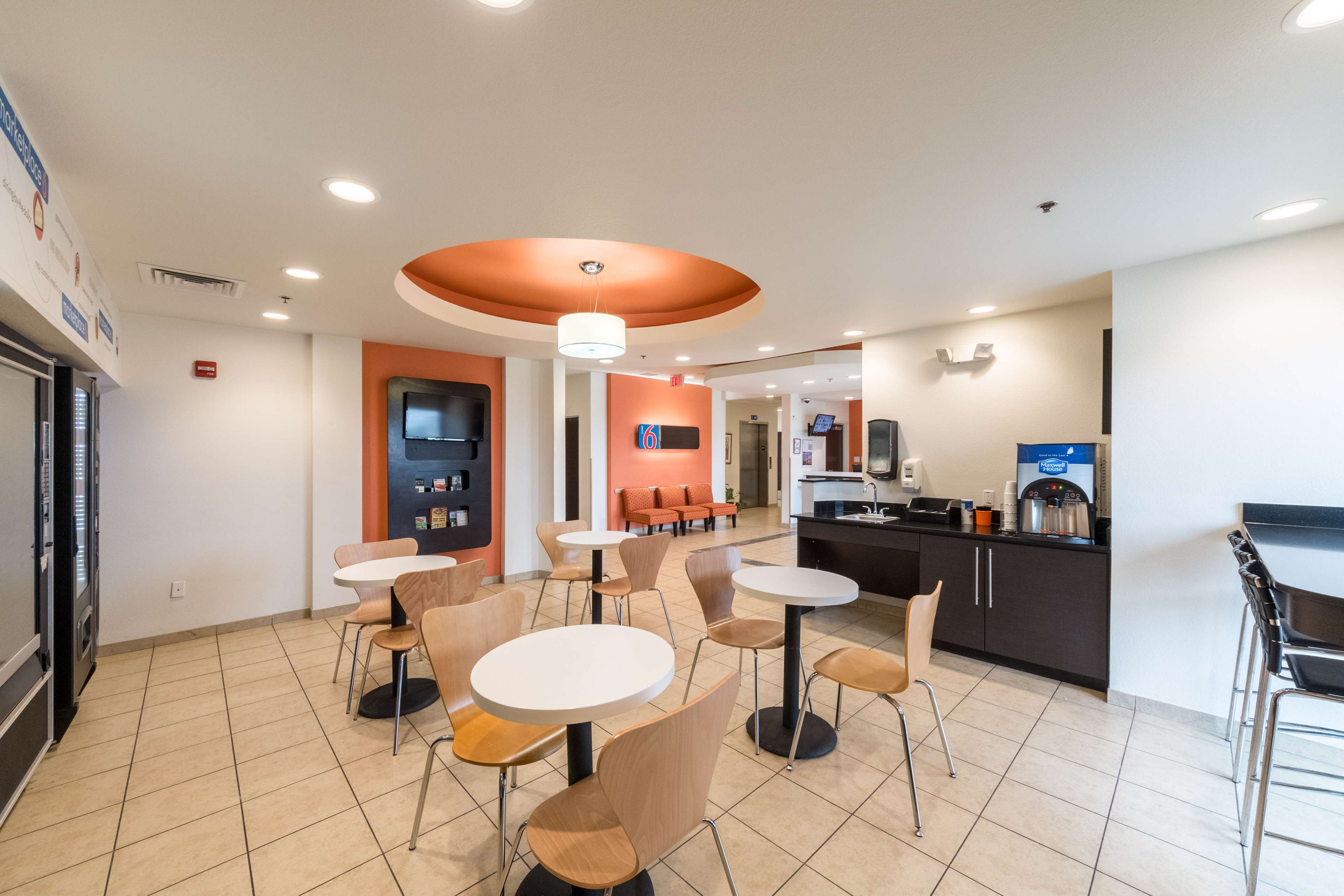 Motel 6 Laredo Airport