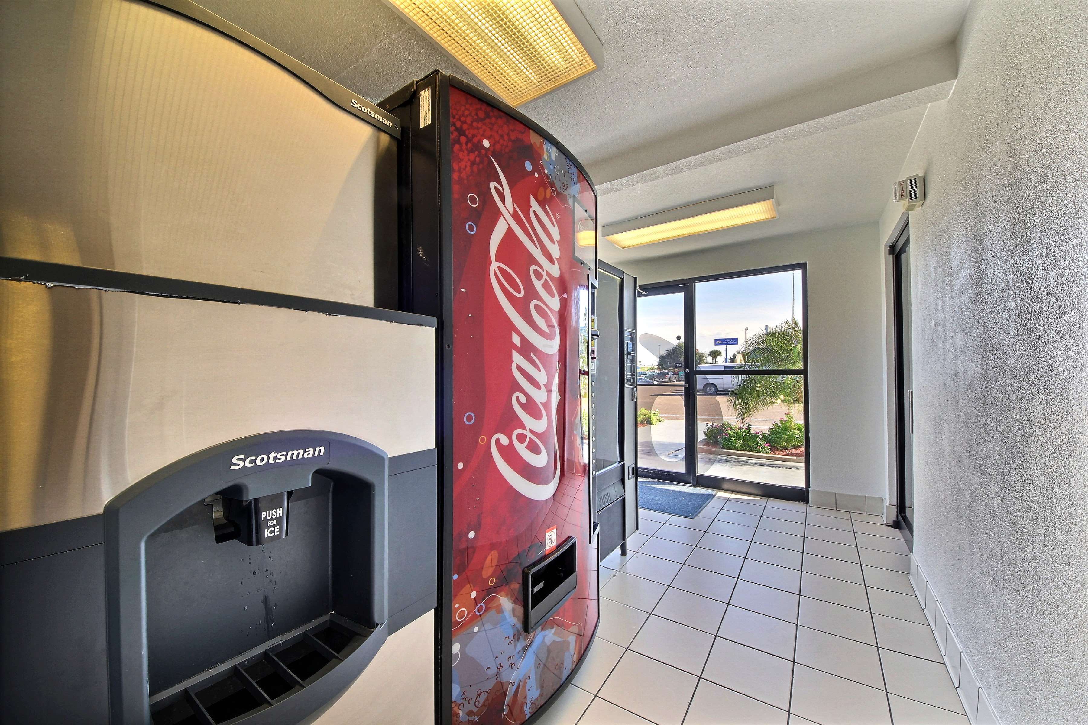 Motel 6 Laredo South