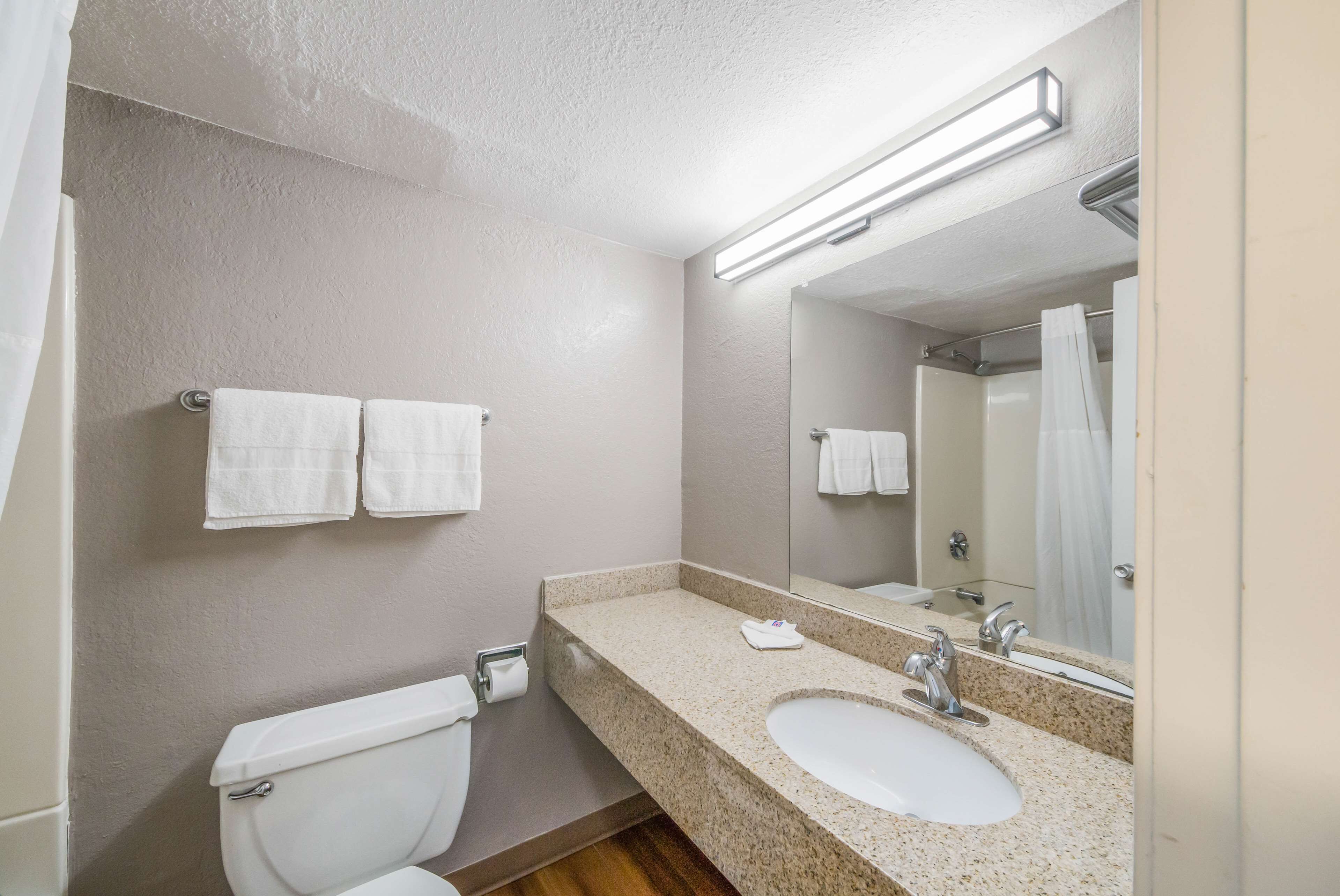 Motel 6 Laredo, Tx - North I-35