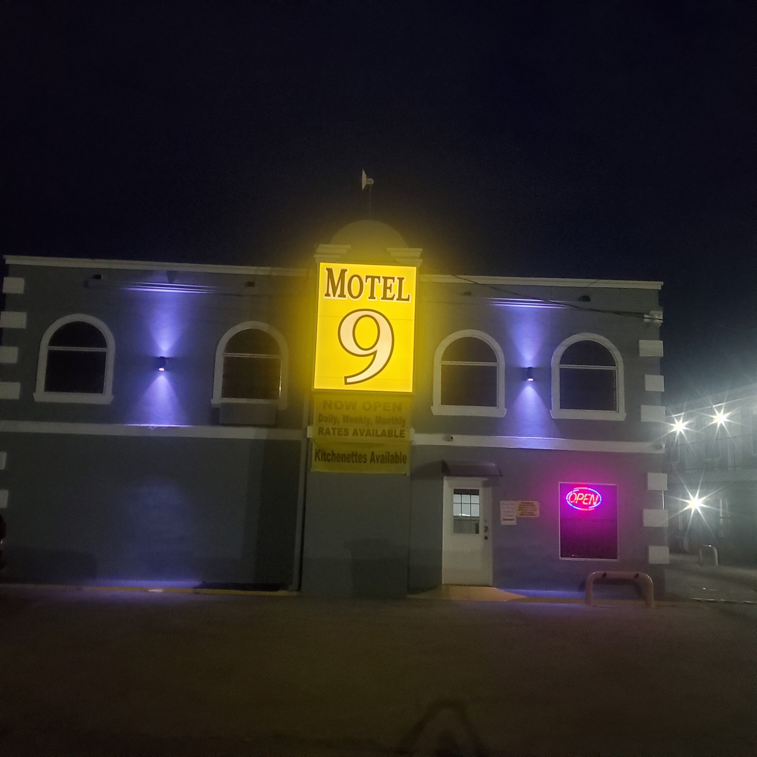 Motel 9