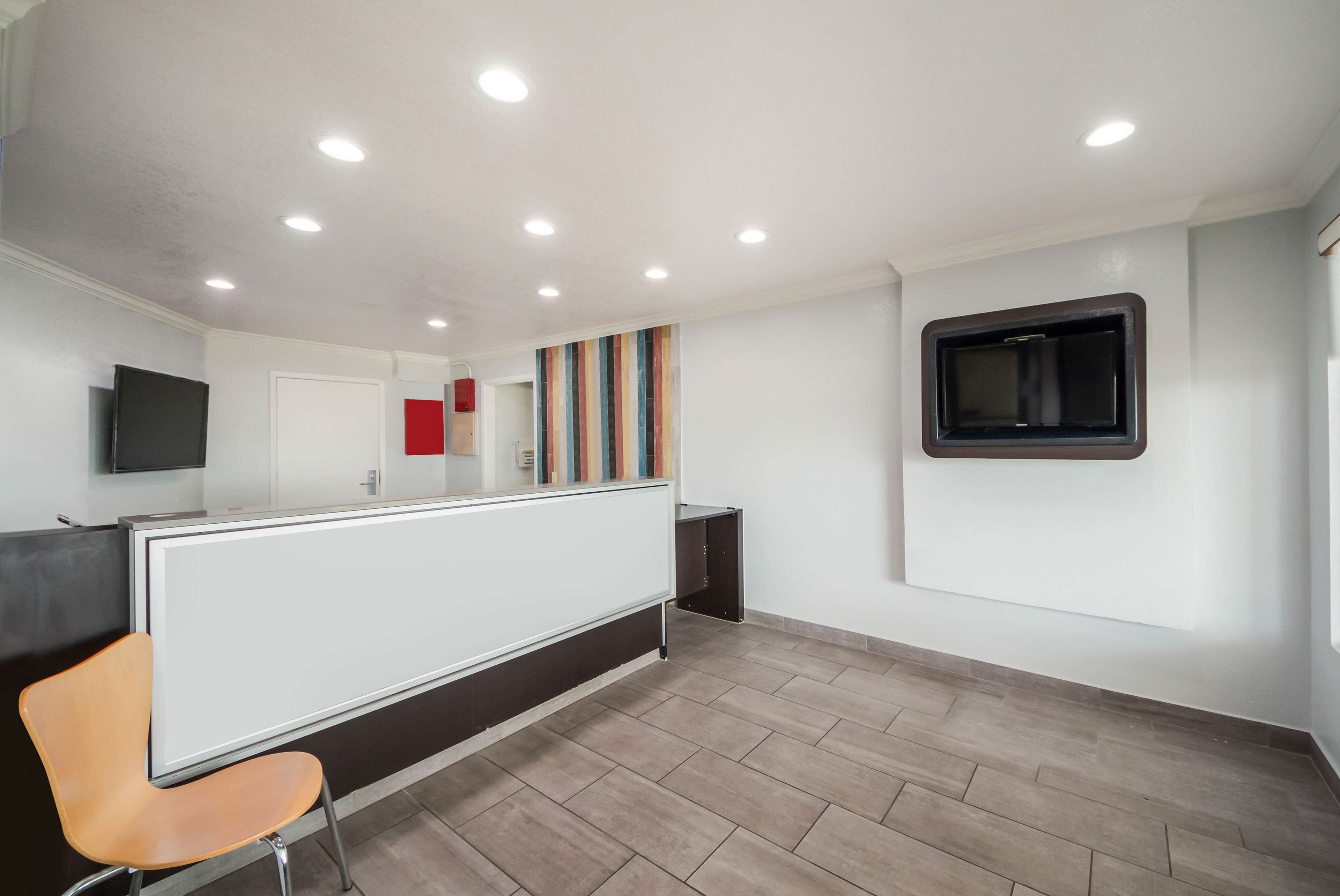 Studio 6 Laredo, Tx – North I-35
