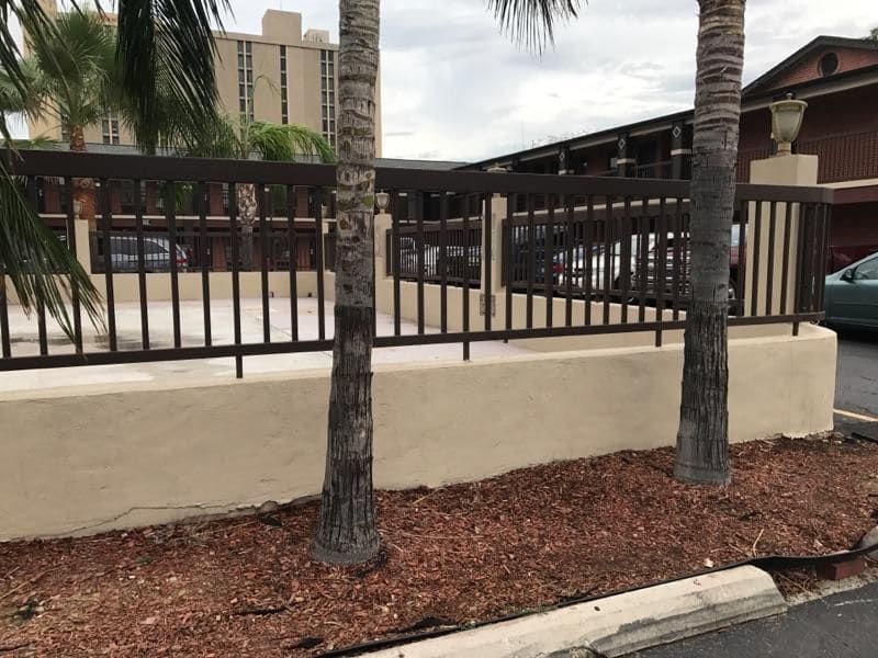 Sky Palace Inn & Suites By Jasper Laredo