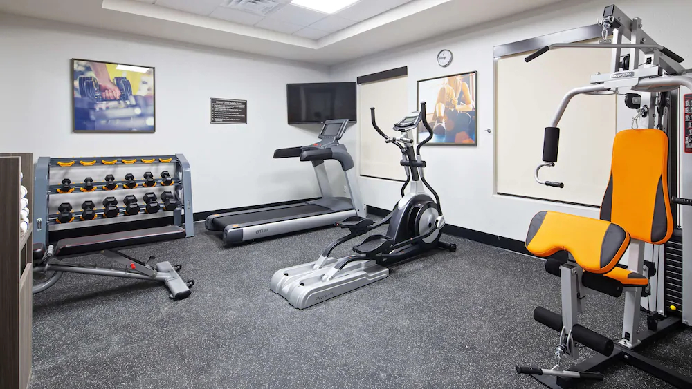 Best Western Green Oaks Inn & Suites