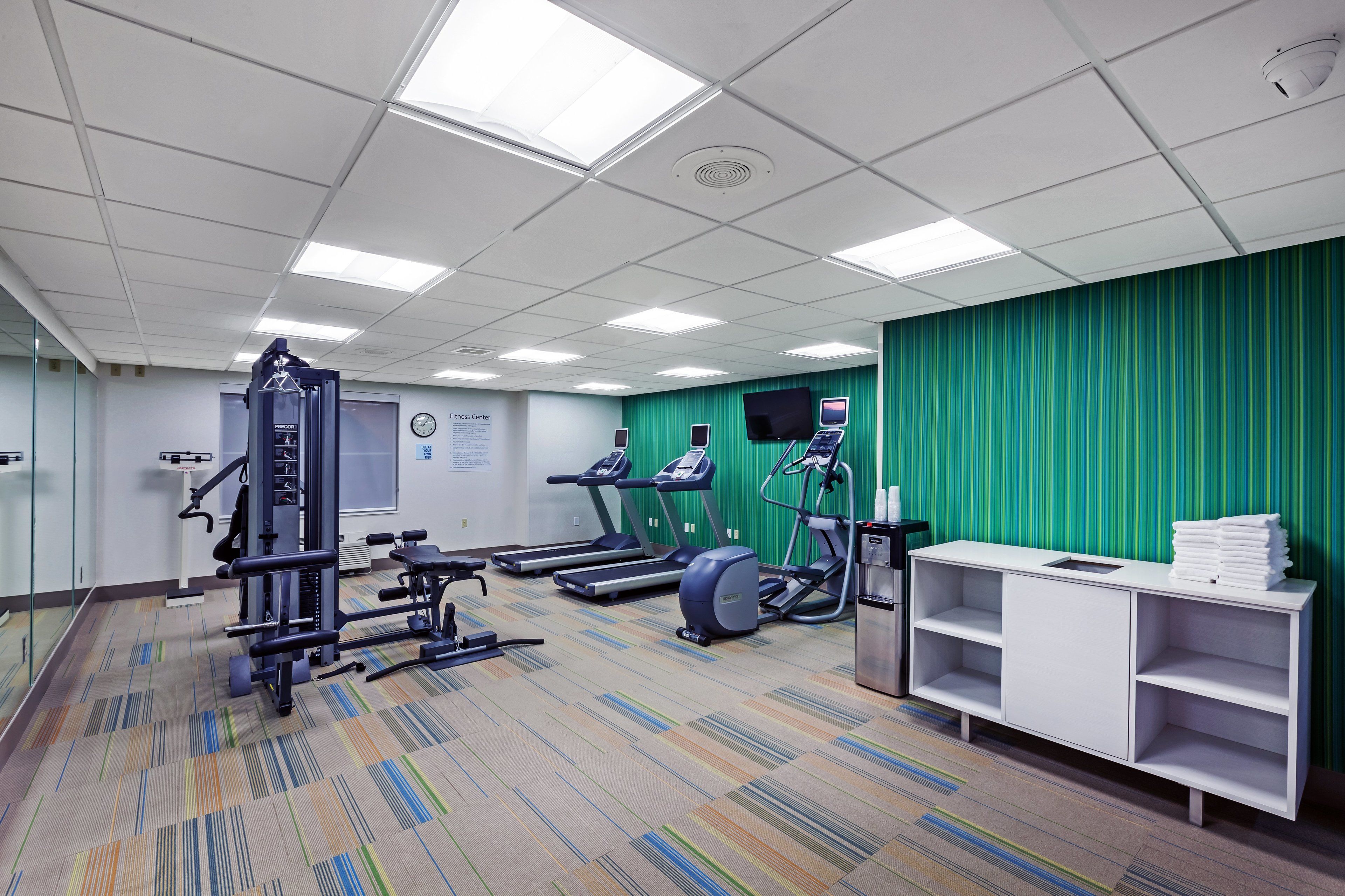 Holiday Inn Express & Suites Dallas Lewisville