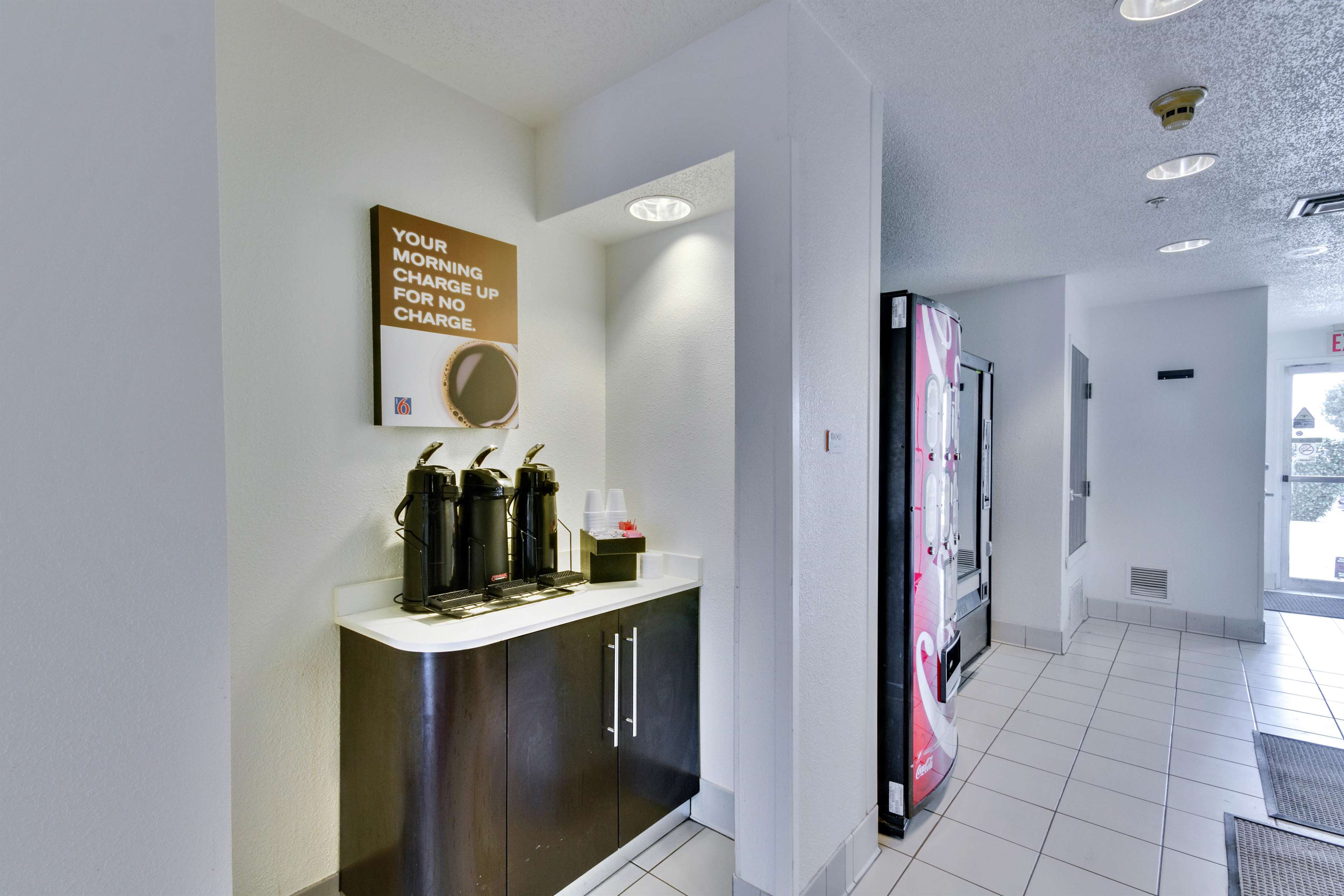 Motel 6 Dallas Lewisville