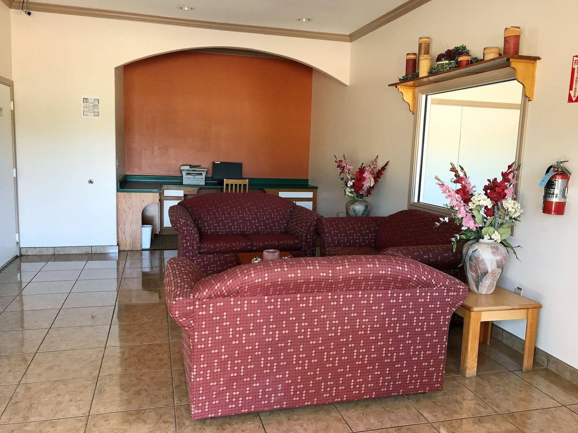 Luxury Inn & Suites Liberty