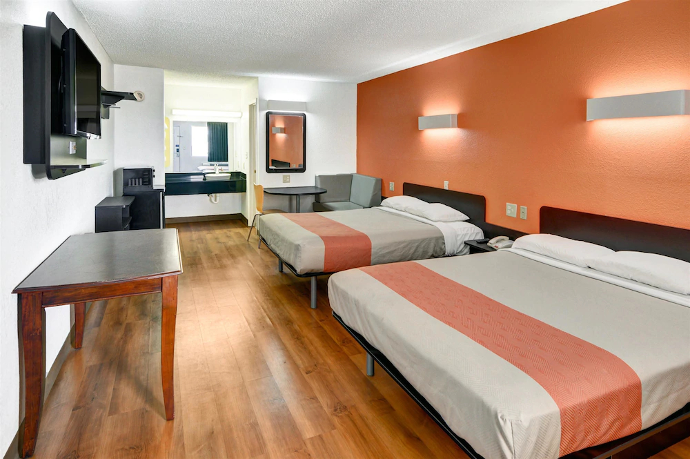 Motel 6 Lindale Tx