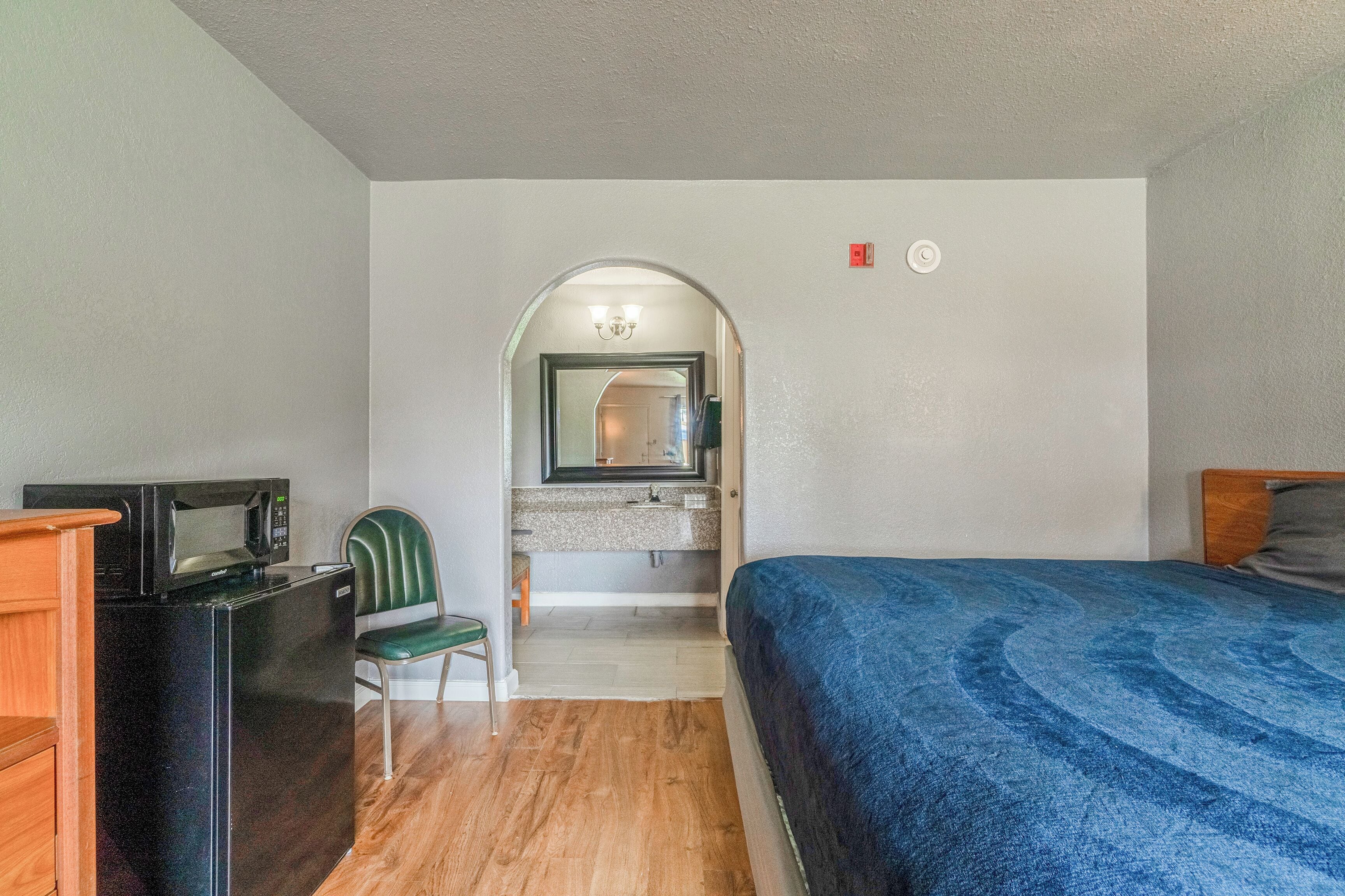 Economy Inn Livingston