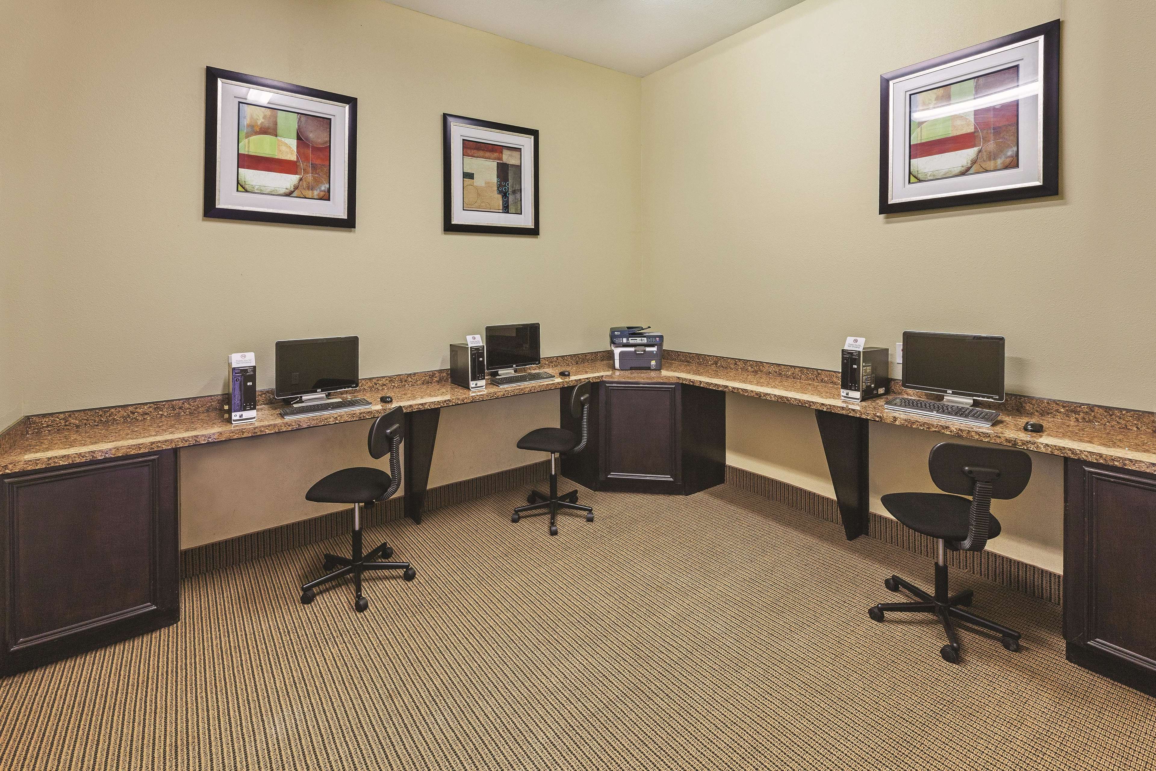 La Quinta Inn & Suites by Wyndham Livingston